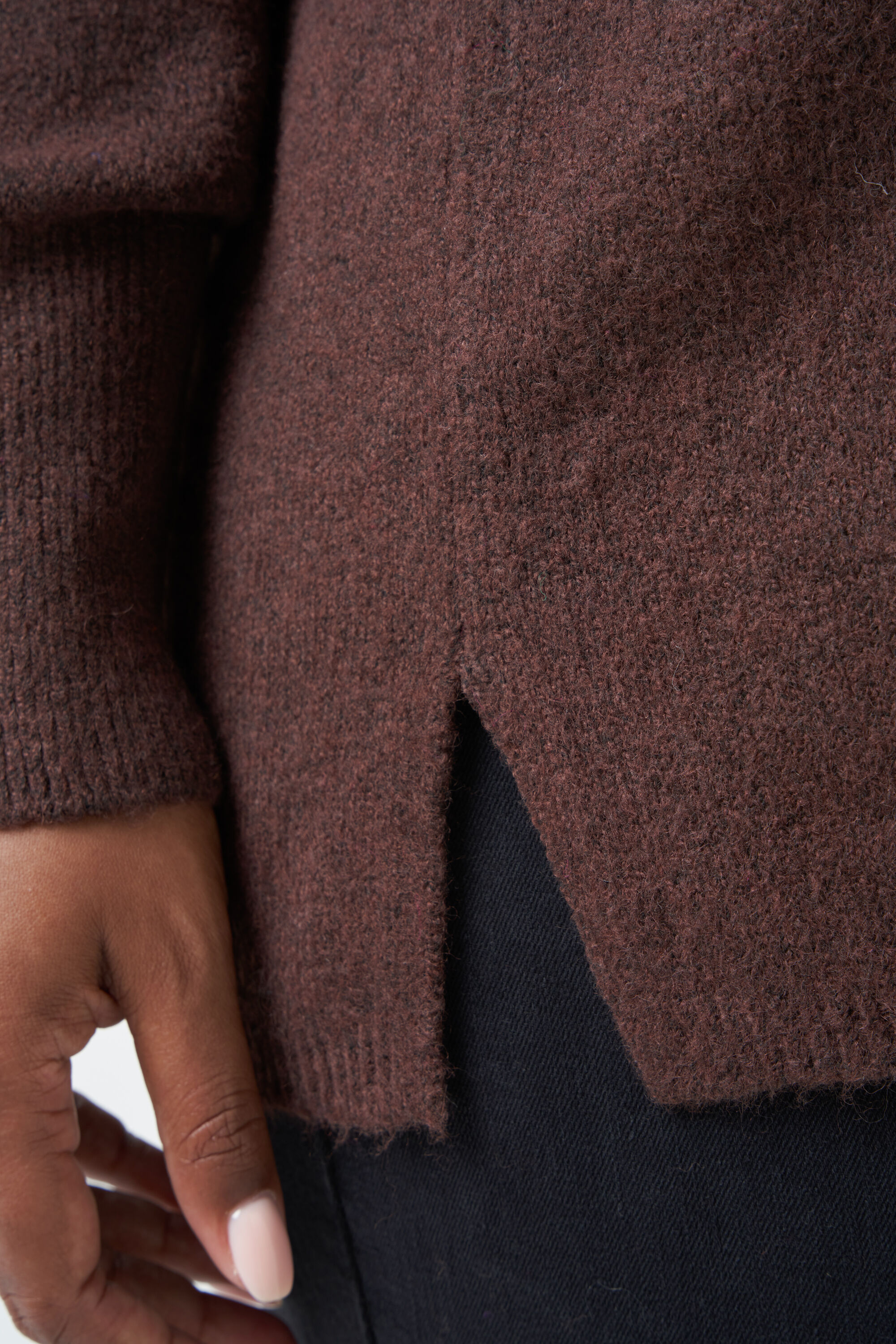 Feinstrickpullover mit V-Ausschnitt image number 4