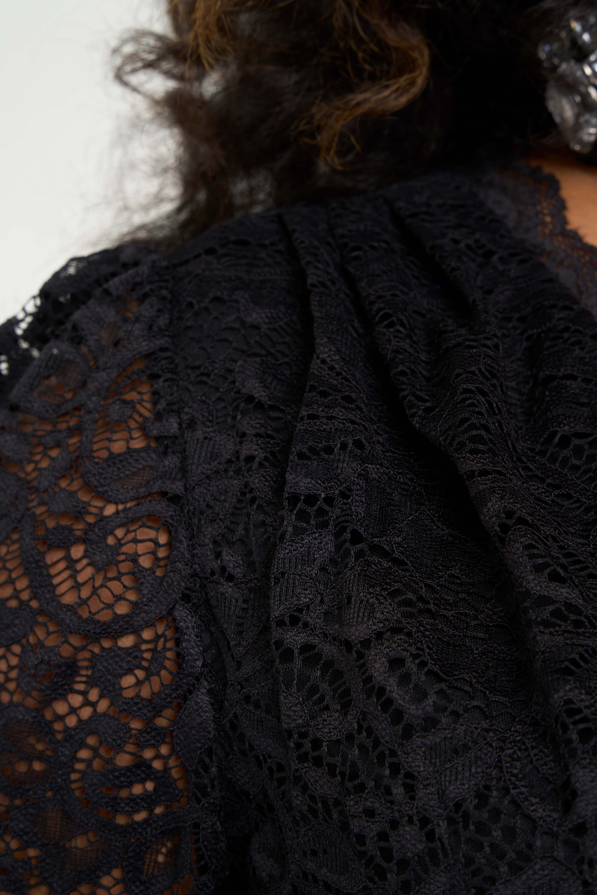 Kleid mit Spitze  image number 6