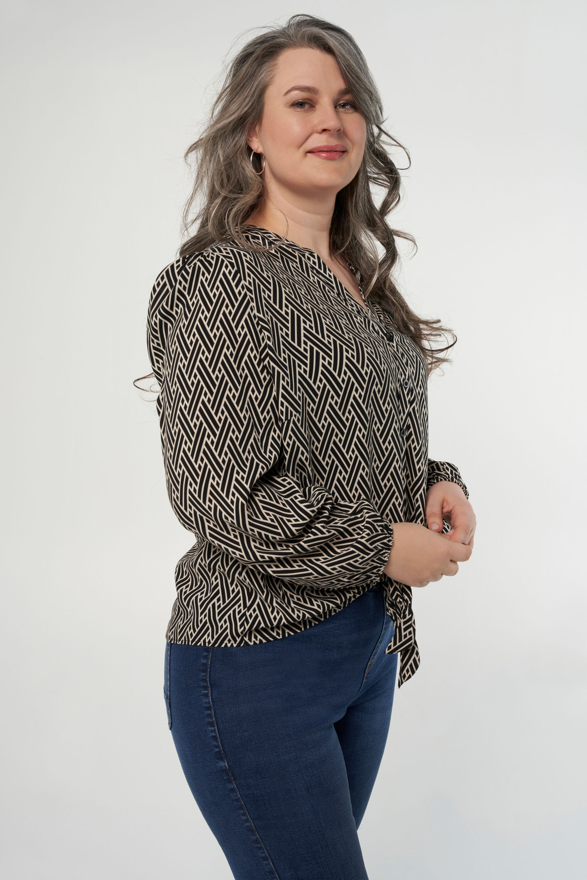 Bluse mit Grafik-Print image number 6