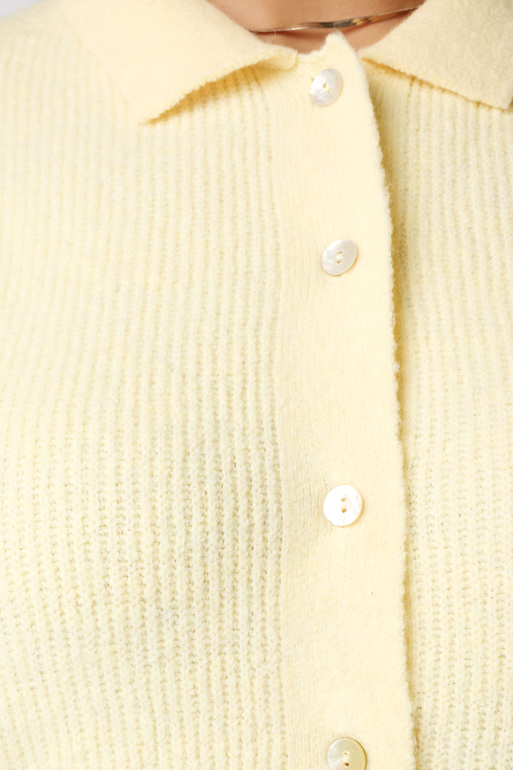 Pullover mit Kragen image number 6
