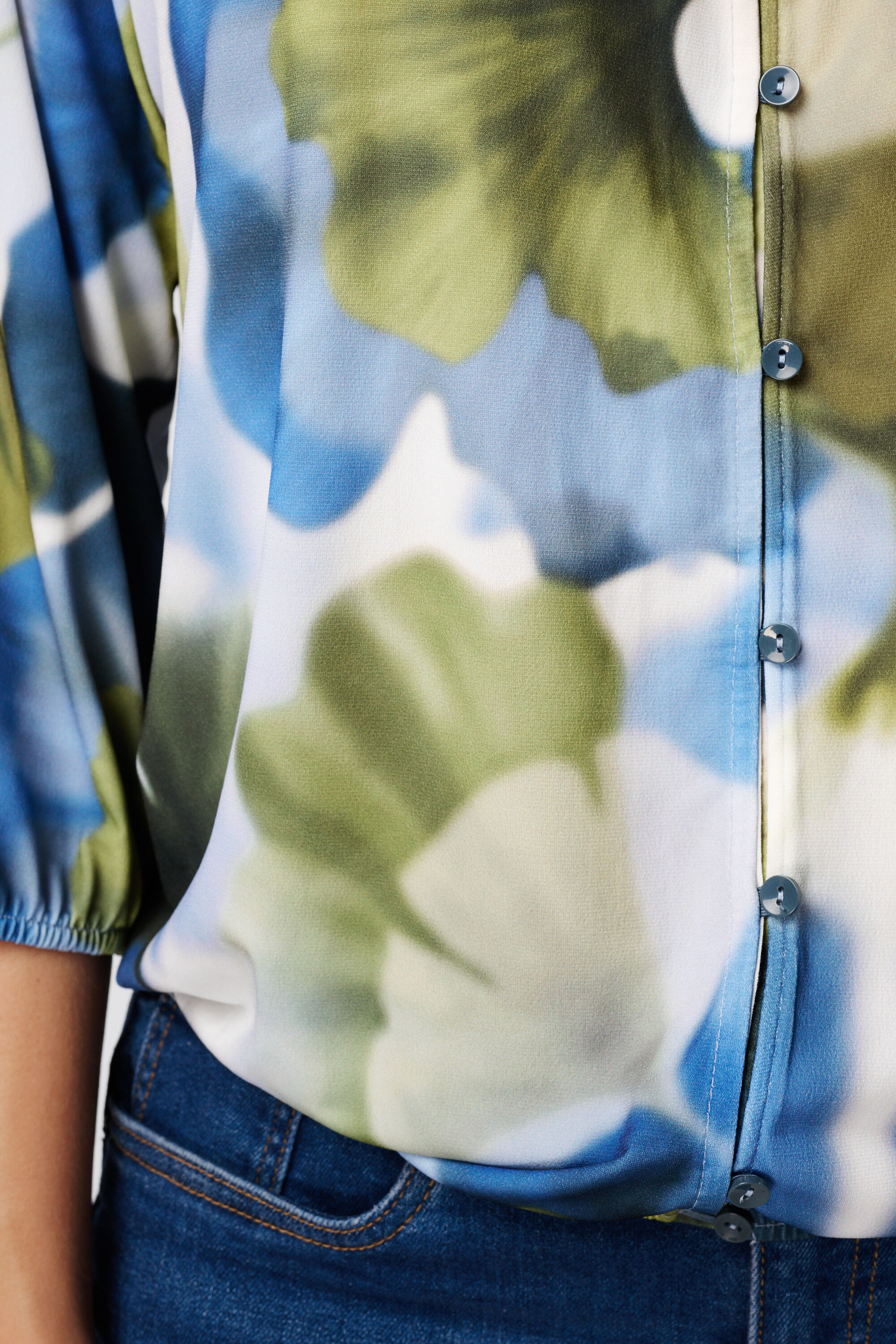 Bluse mit Print image number 6