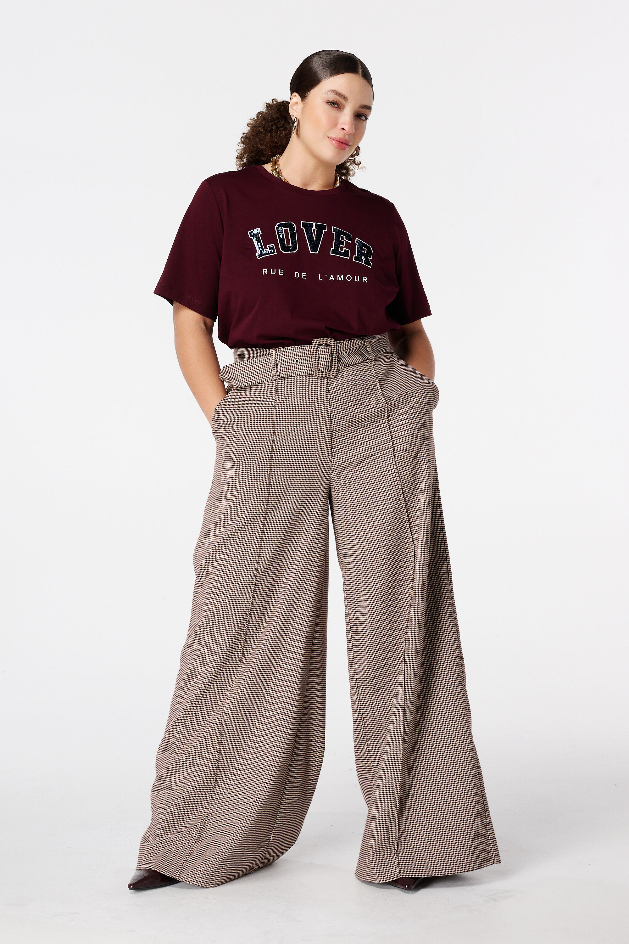 T-Shirt mit Pailletten  image number 5