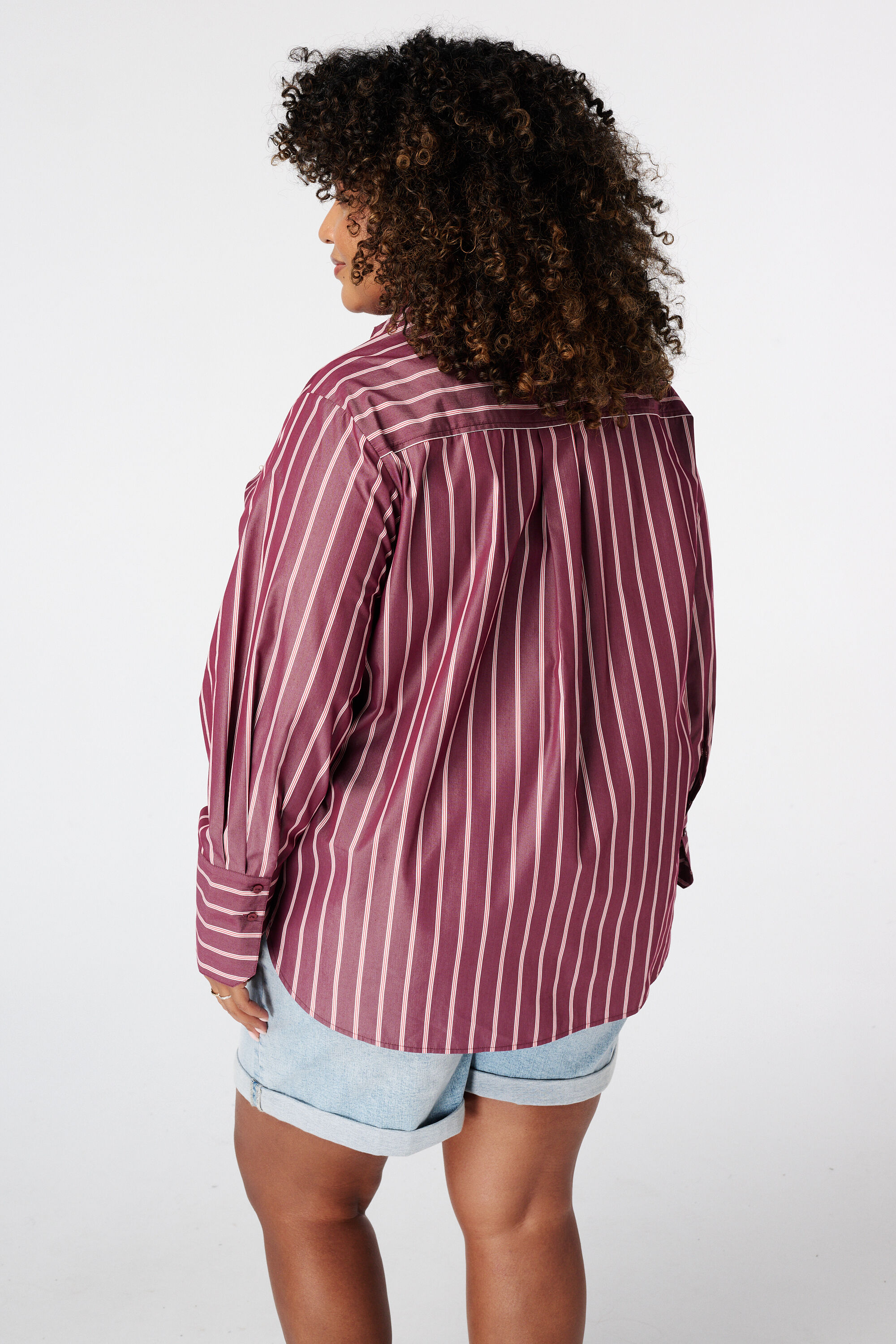 Gestreifte Bluse mit Perlen image number 3