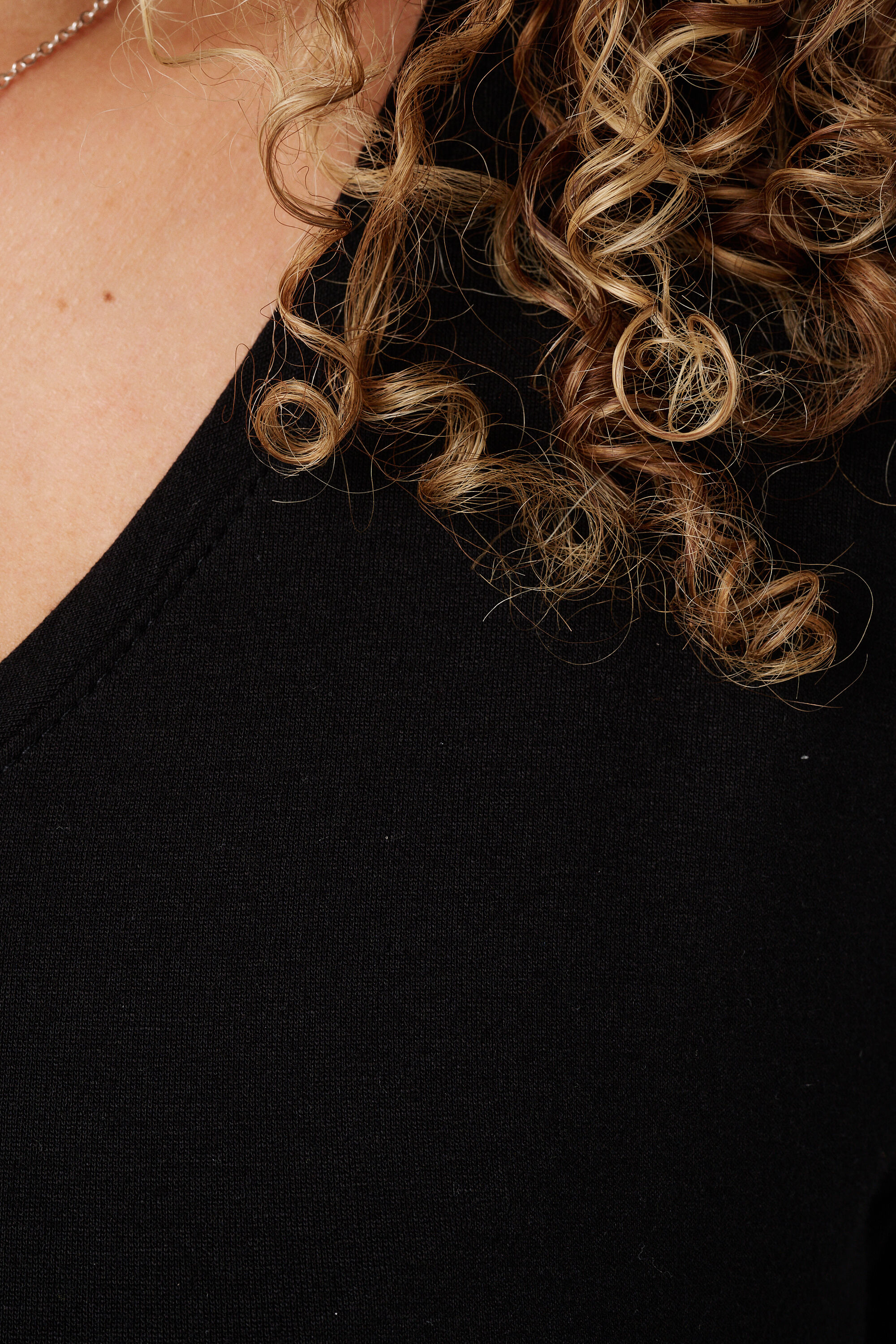 Lang&auml;rmeliges Oberteil image number 6