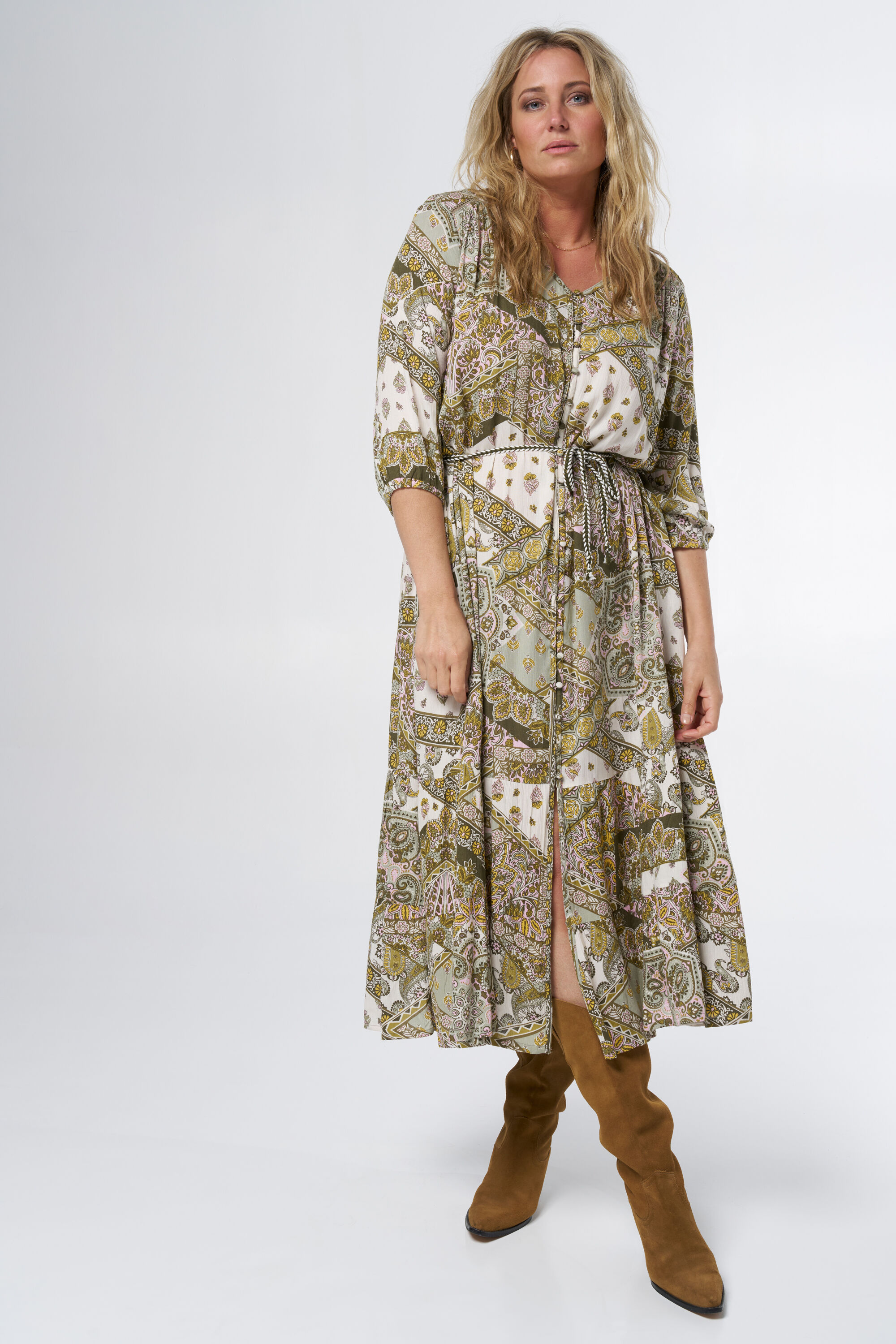 Kleid mit Aufdruck image number 5