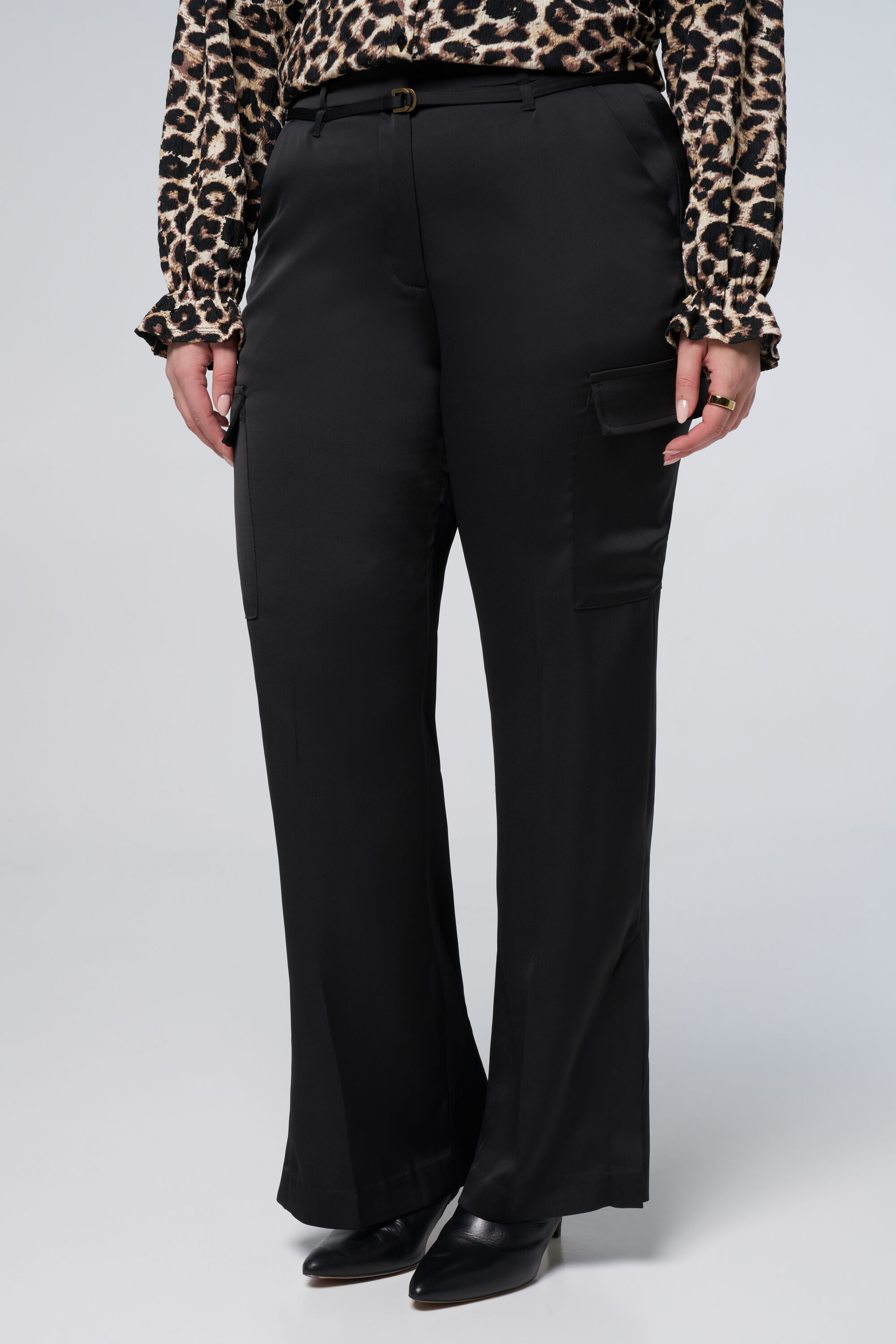 Hose mit Taschen  image number 5