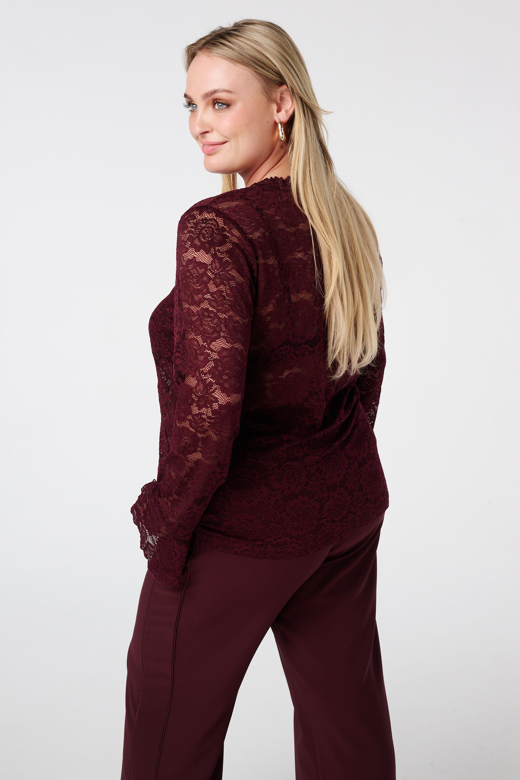 Lace top with long sleeves image number 3