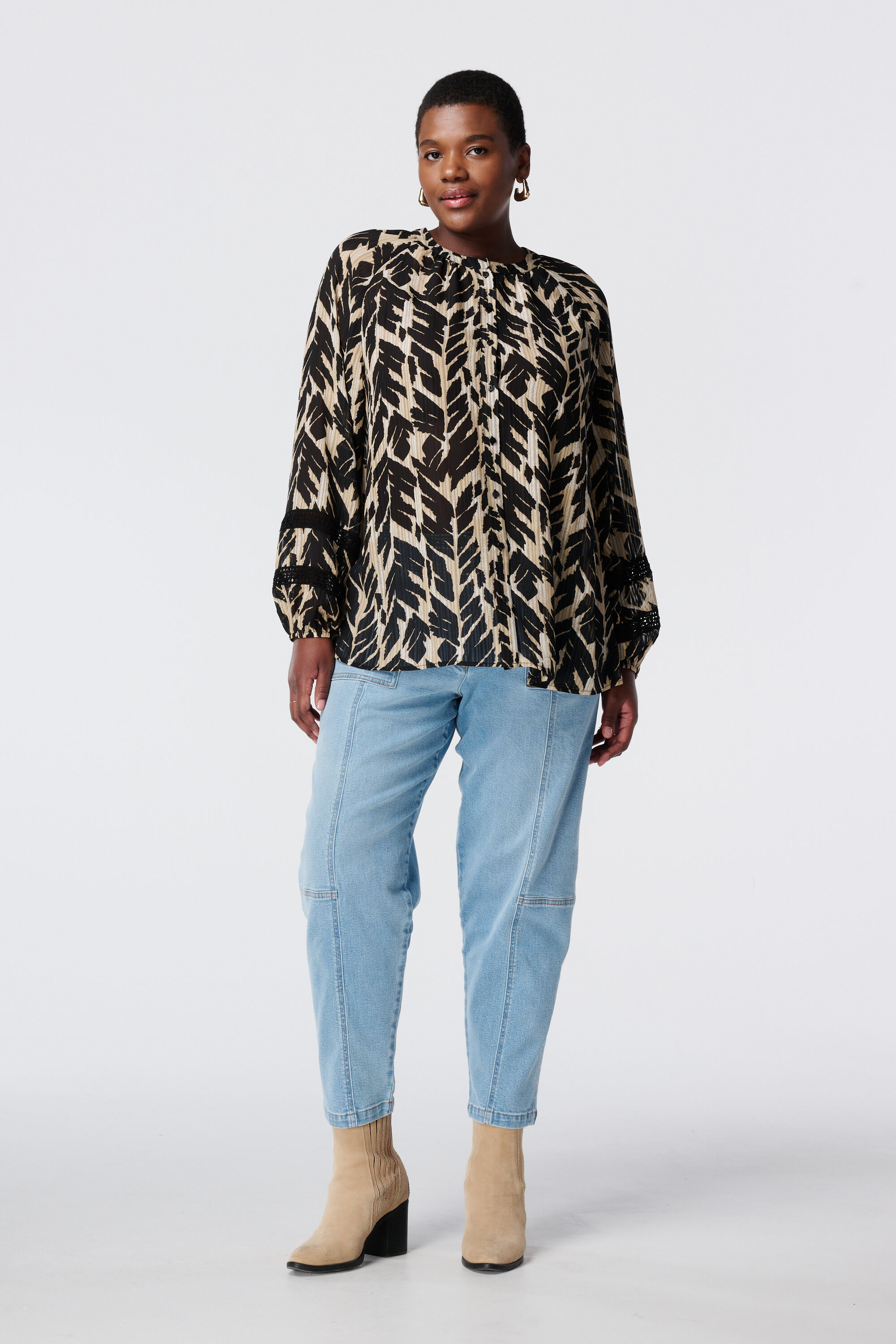 Bluse mit Print und Verzierungen  image number 5