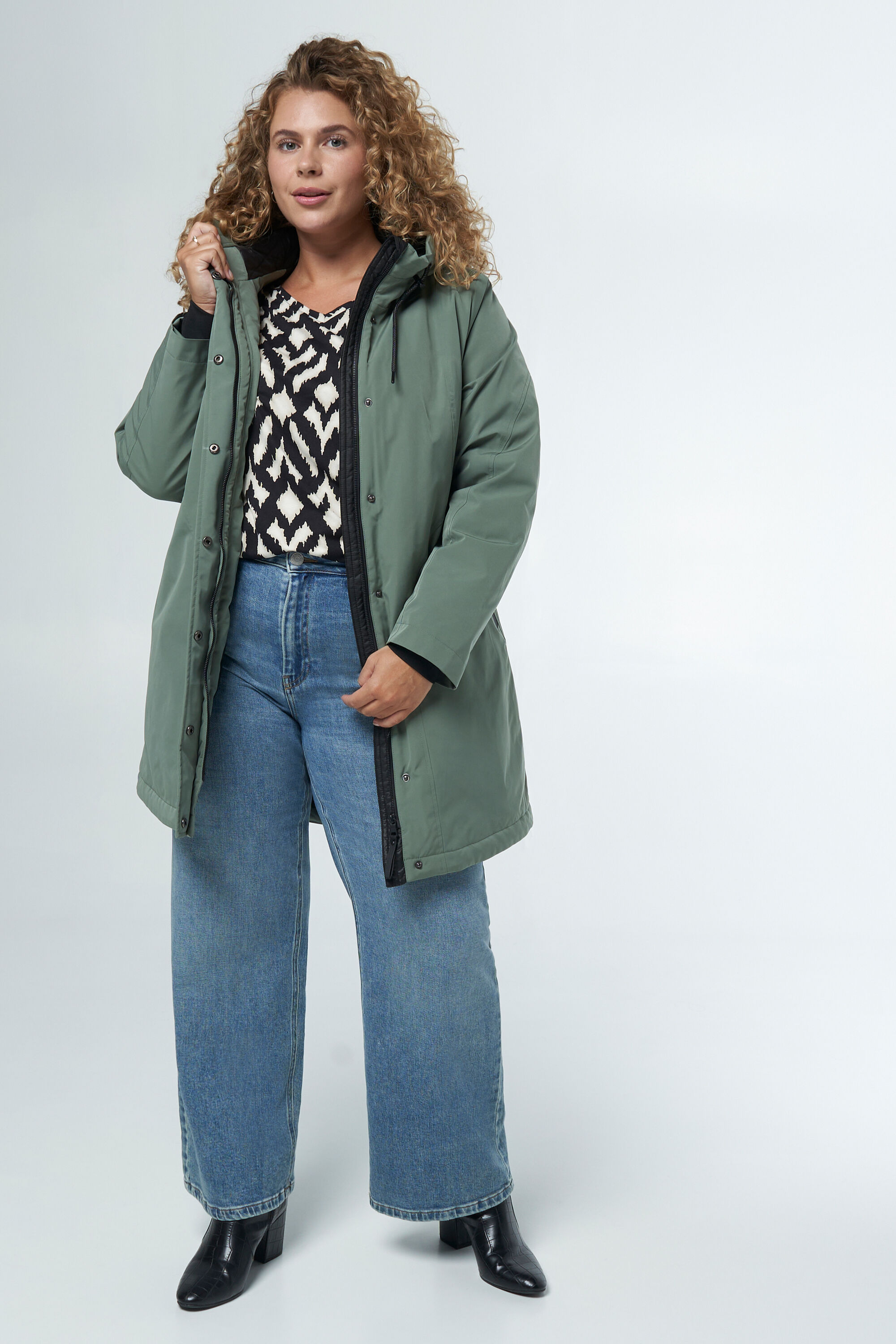 Jacke mit Kapuze  image number 5