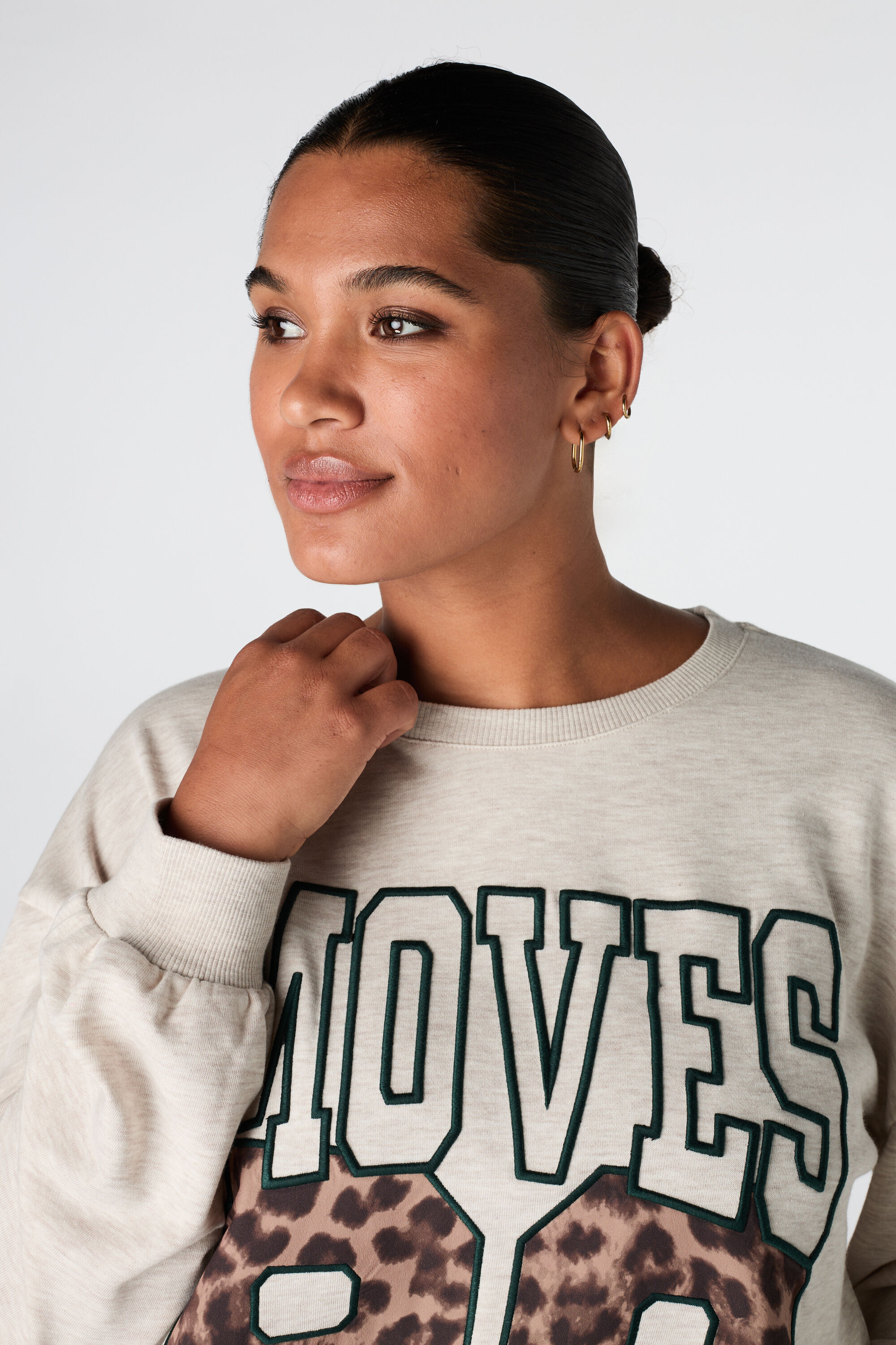 Sweatshirt mit sportivem Print image number 4