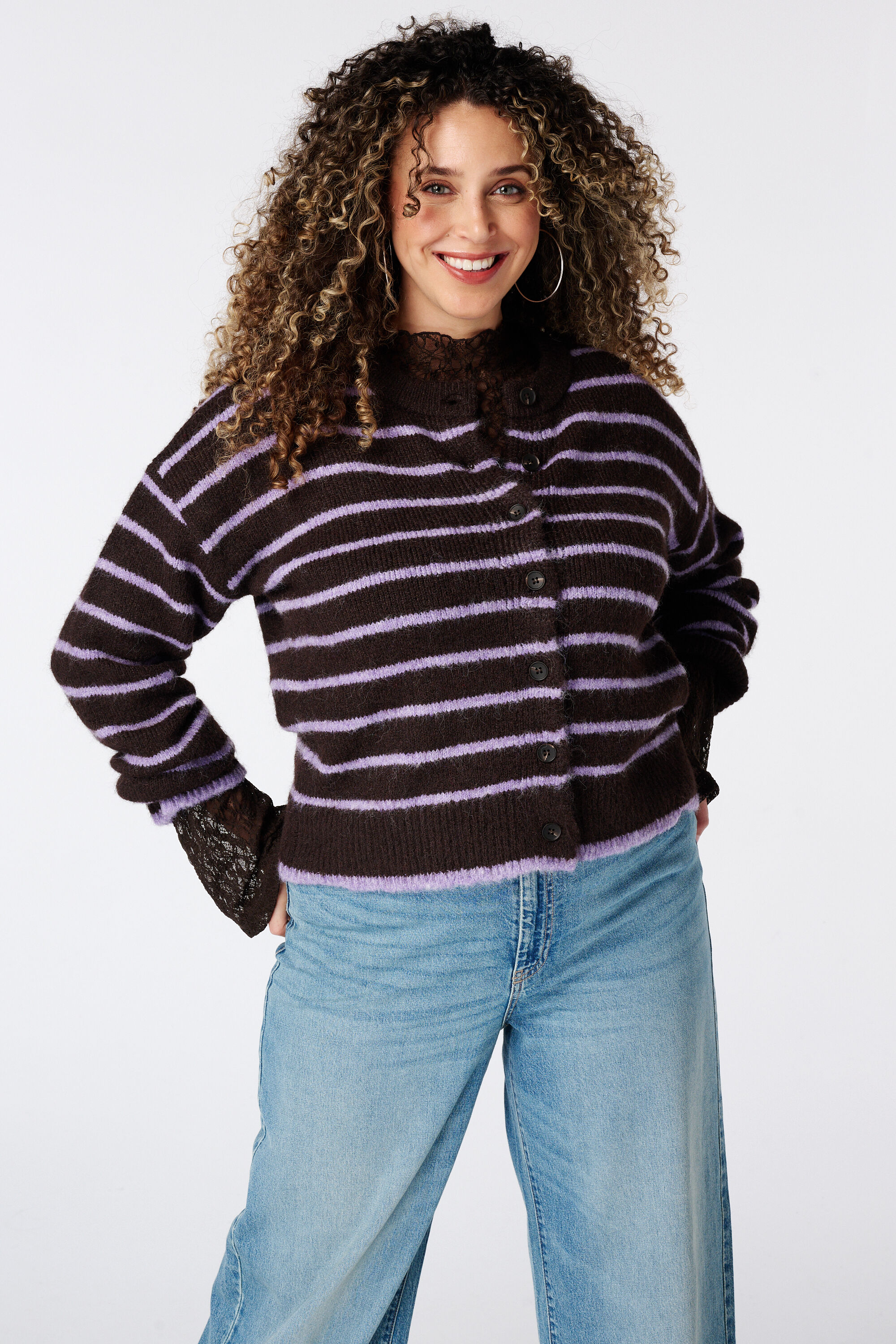 Gestreifte Strickjacke image number 0
