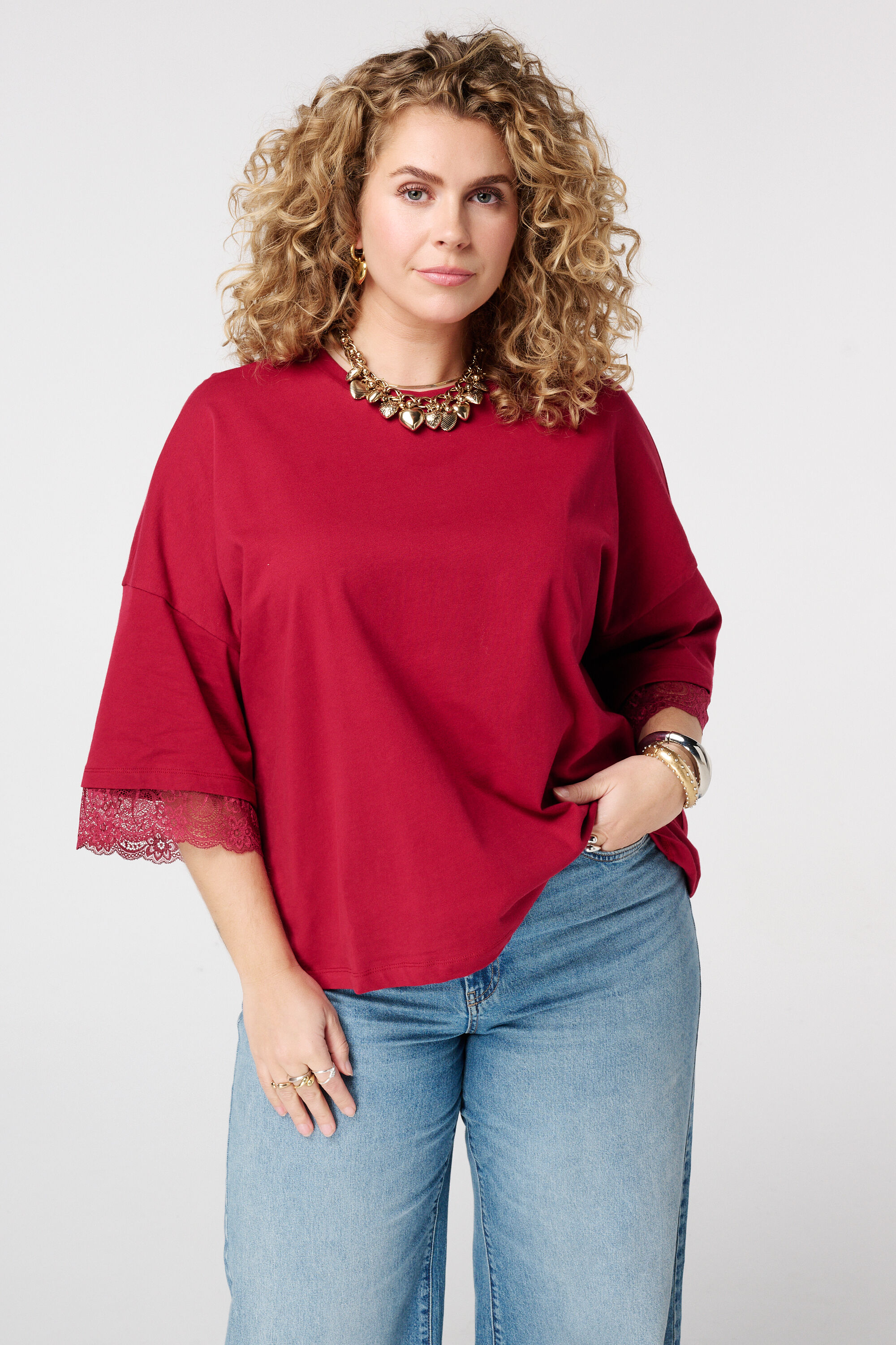 T-Shirt mit Spitzendetails