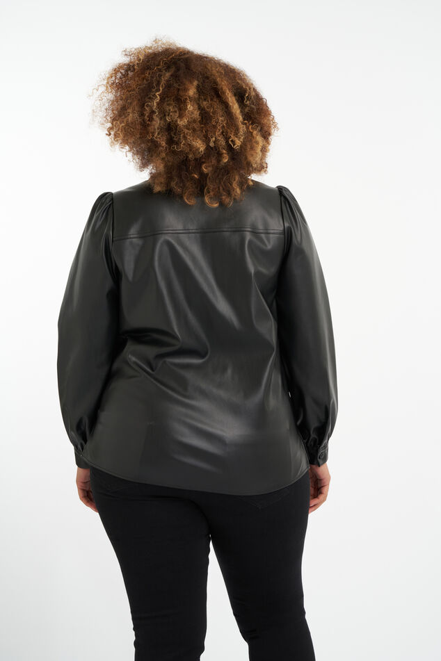 Kunstleder-Bluse mit bauschigen Ärmeln  image number 3