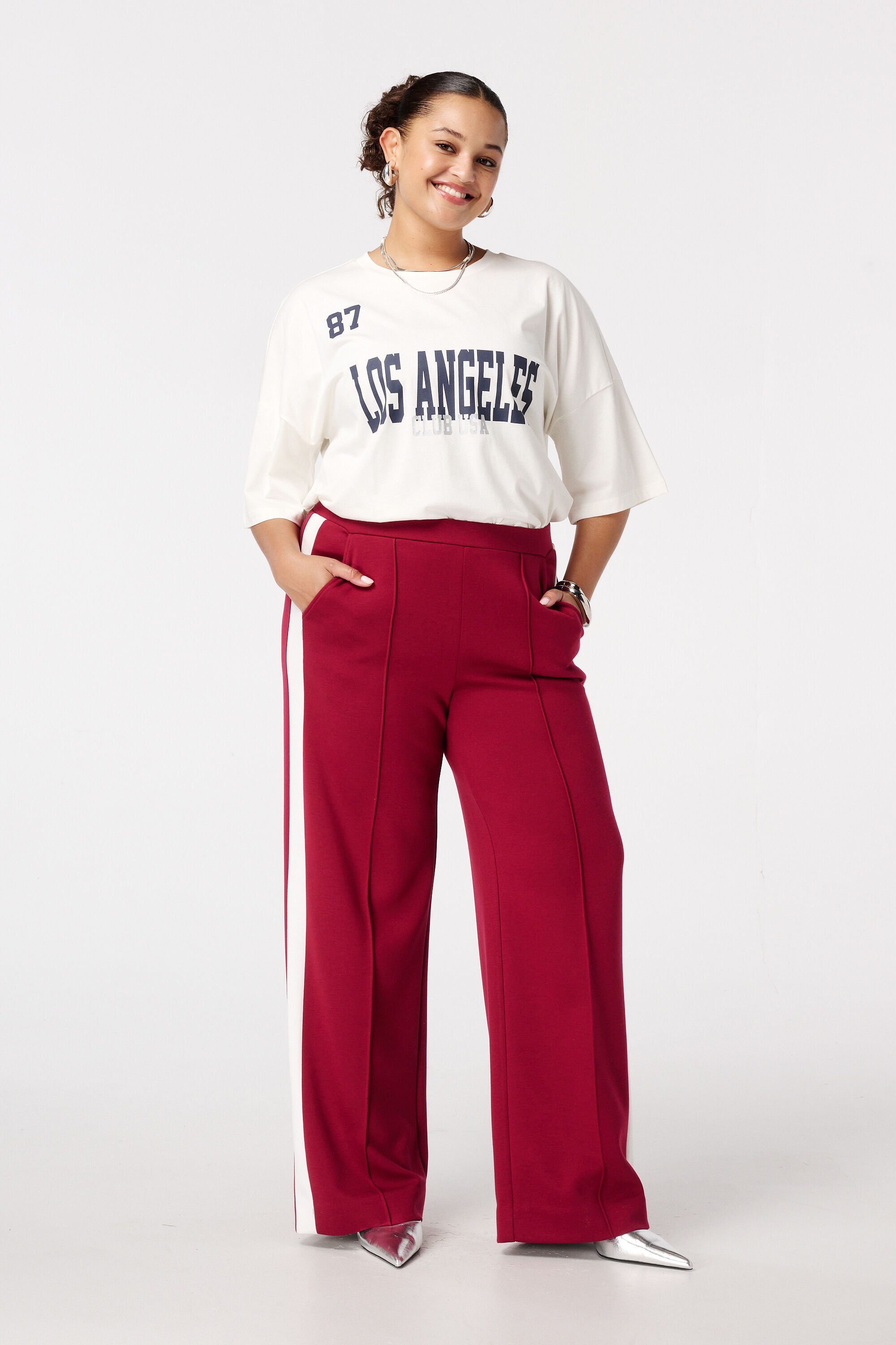 Lockeres T-Shirt mit Schriftzug image number 5