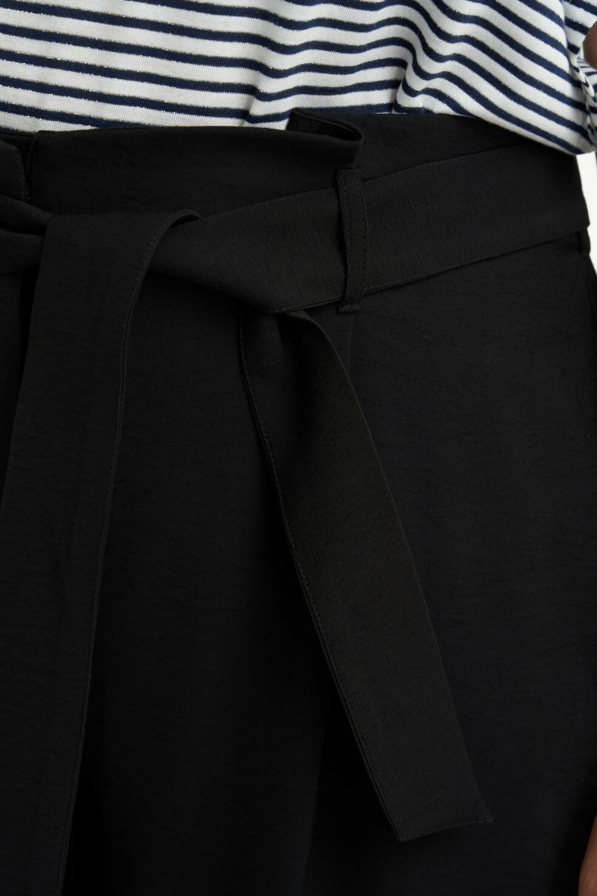 Shorts mit G&uuml;rtel  image number 6