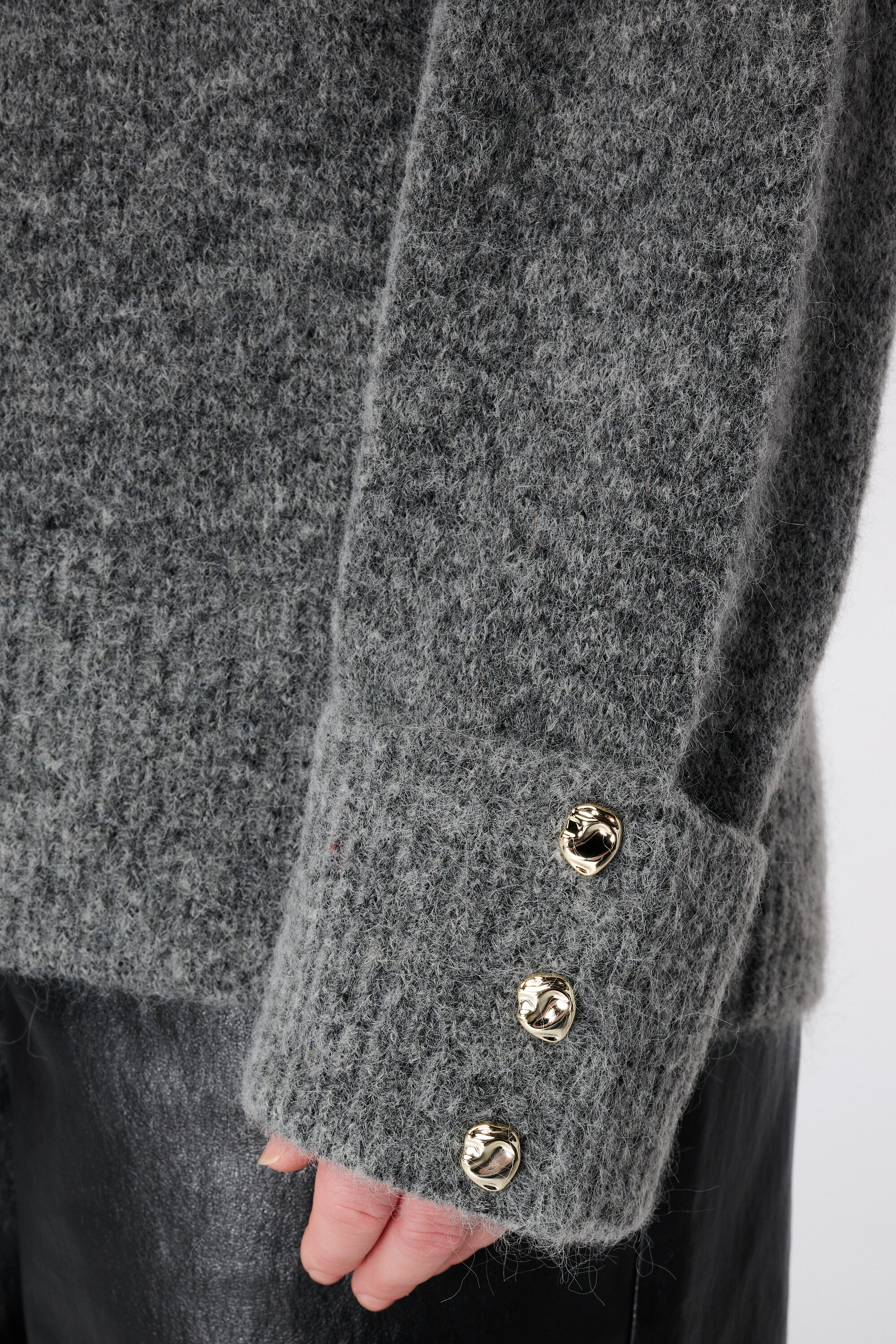 Pullover mit Manschettenkn&ouml;pfen image number 6