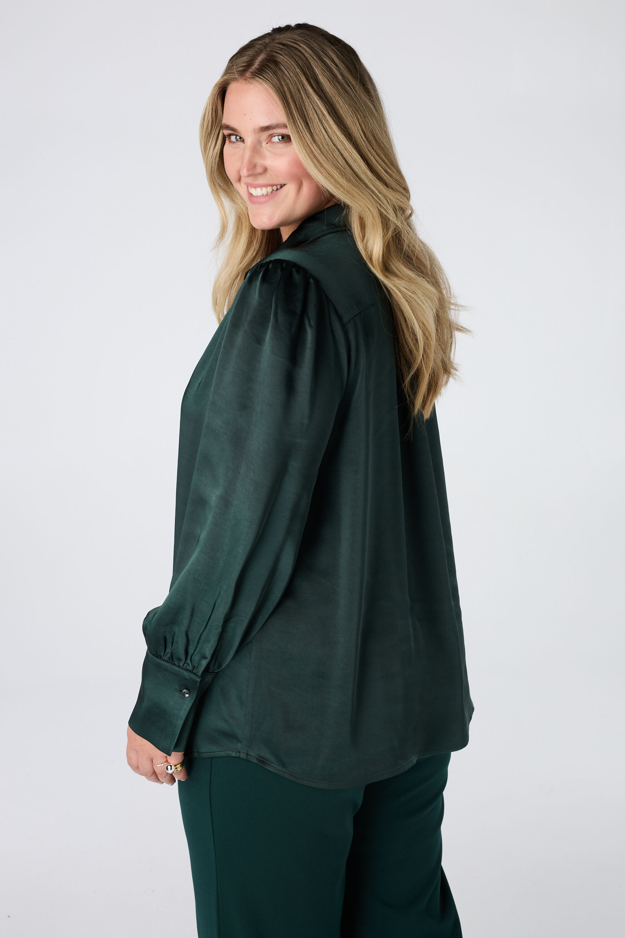 Bluse in Satinoptik image number 3