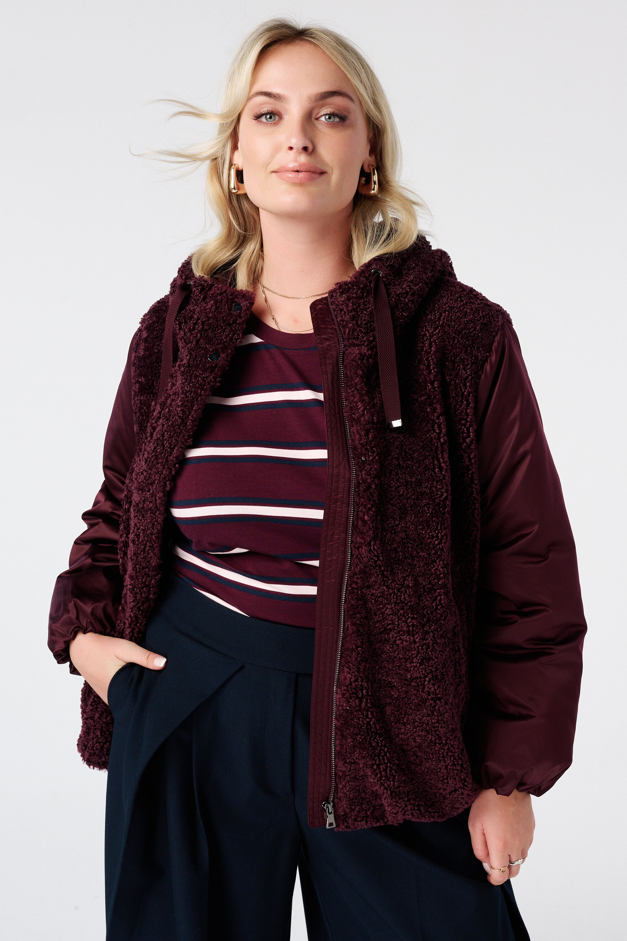 Baseballjacke mit Teddy image number 0