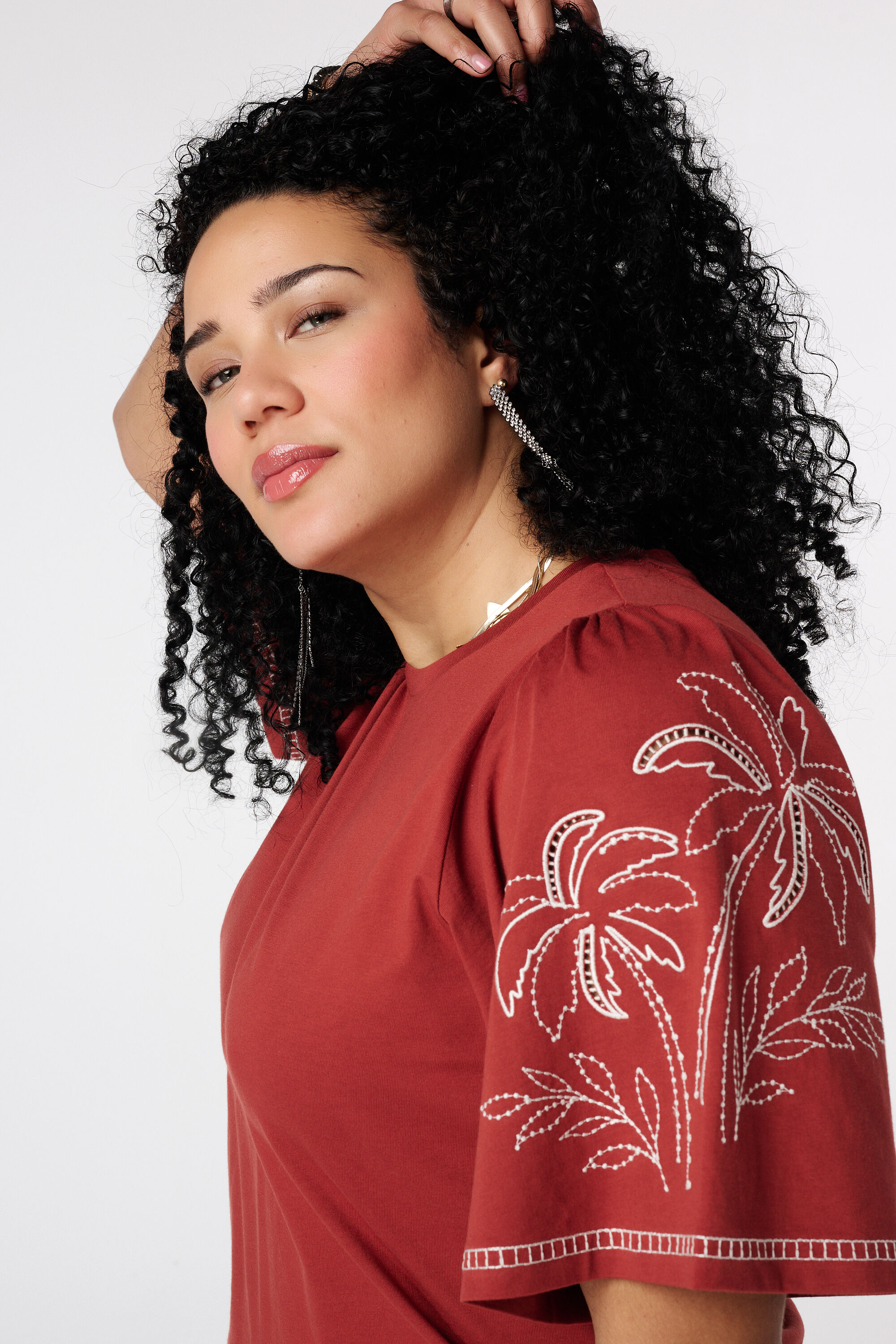 T-Shirt mit Broderie image number 4