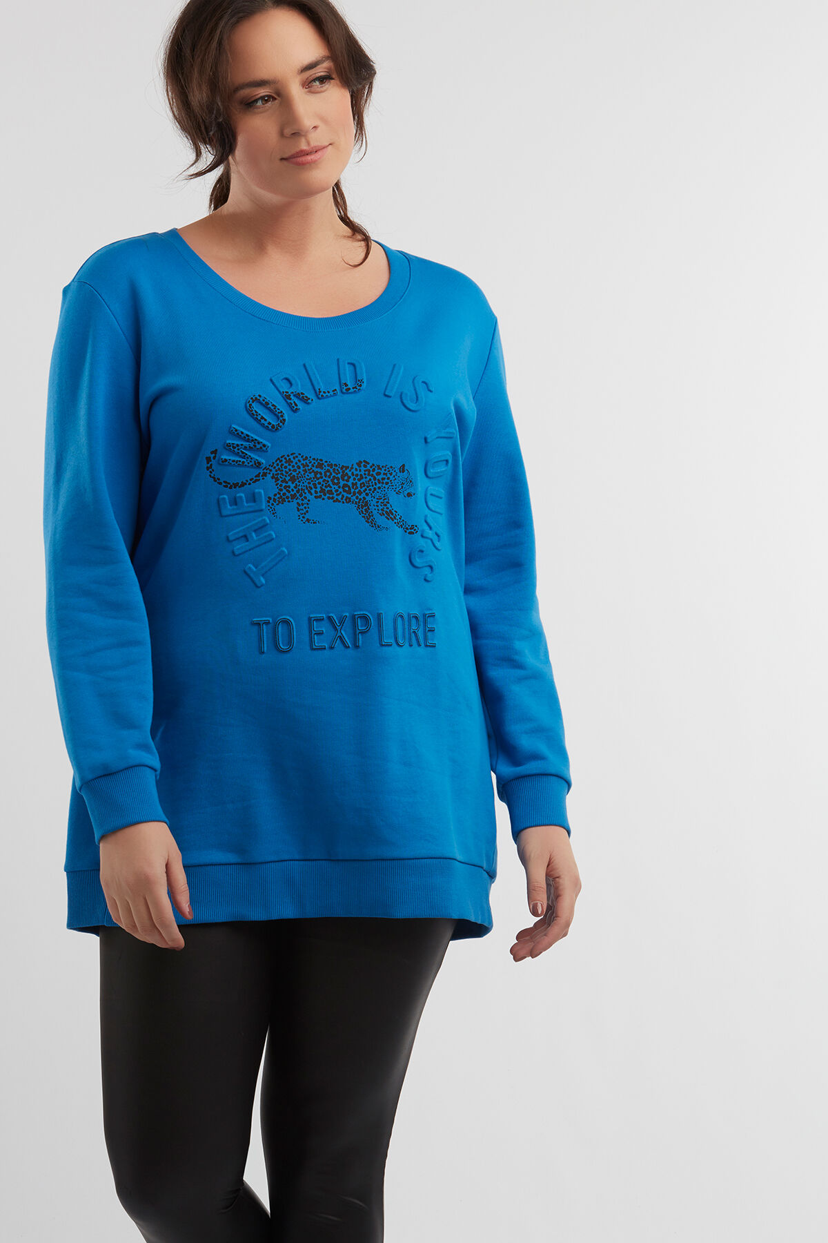 Langer Sweater mit gepr&auml;gtem Artwork image number 3