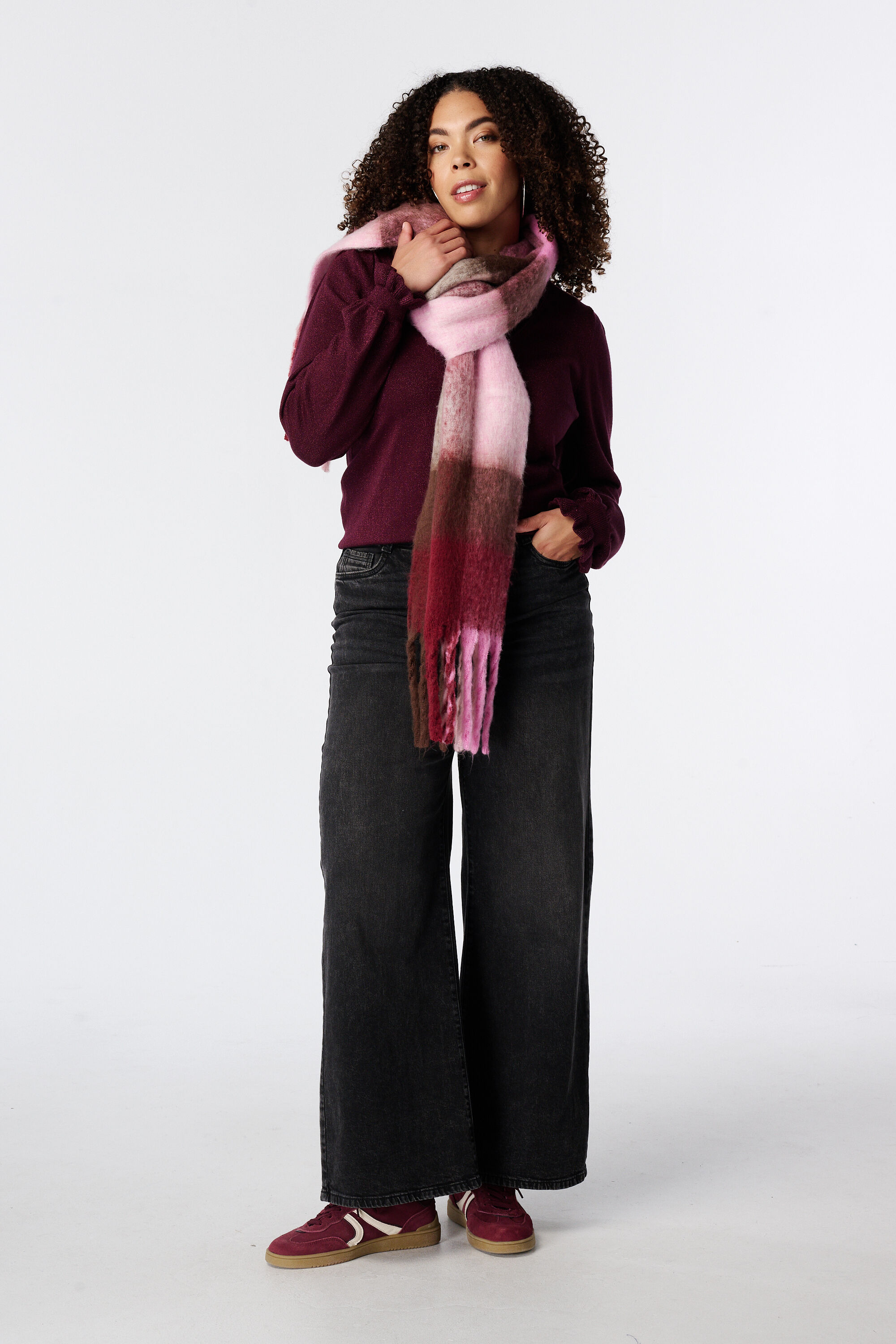 Pullover mit V-Ausschnitt image number 5