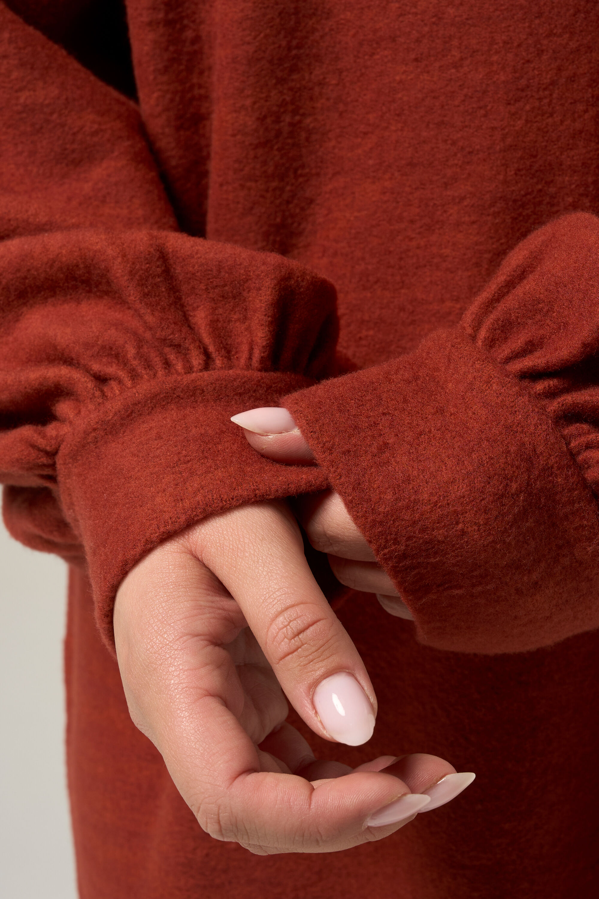 Langer Pullover mit Ballon&auml;rmeln image number 4