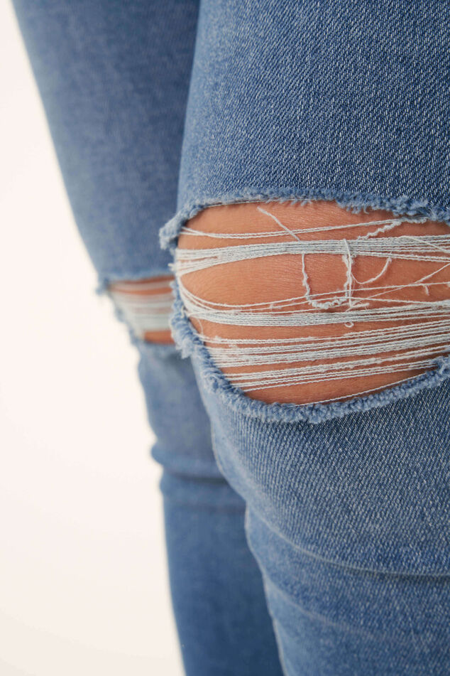 Jeans mit Destroyed-Detail image number 2