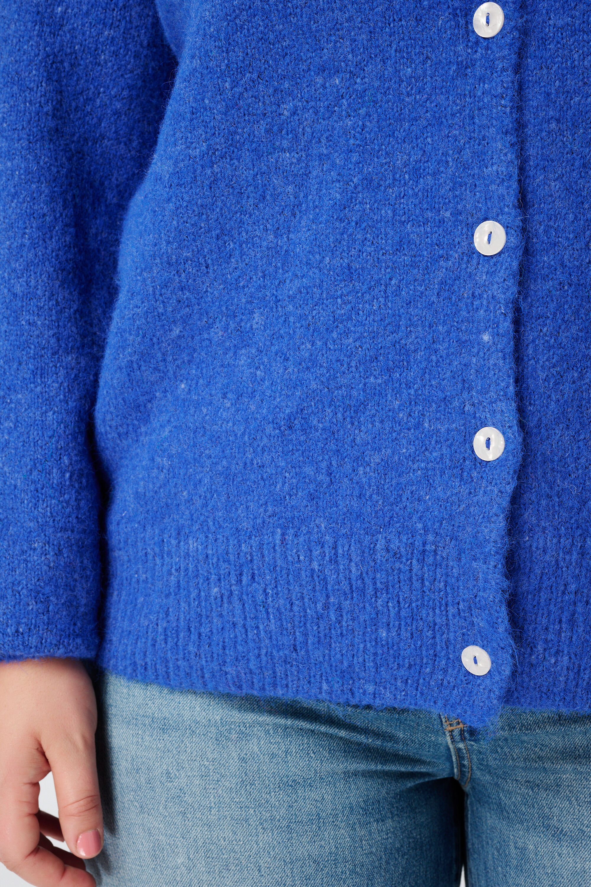 Feinstrick-Cardigan mit Knopfverschluss image number 6