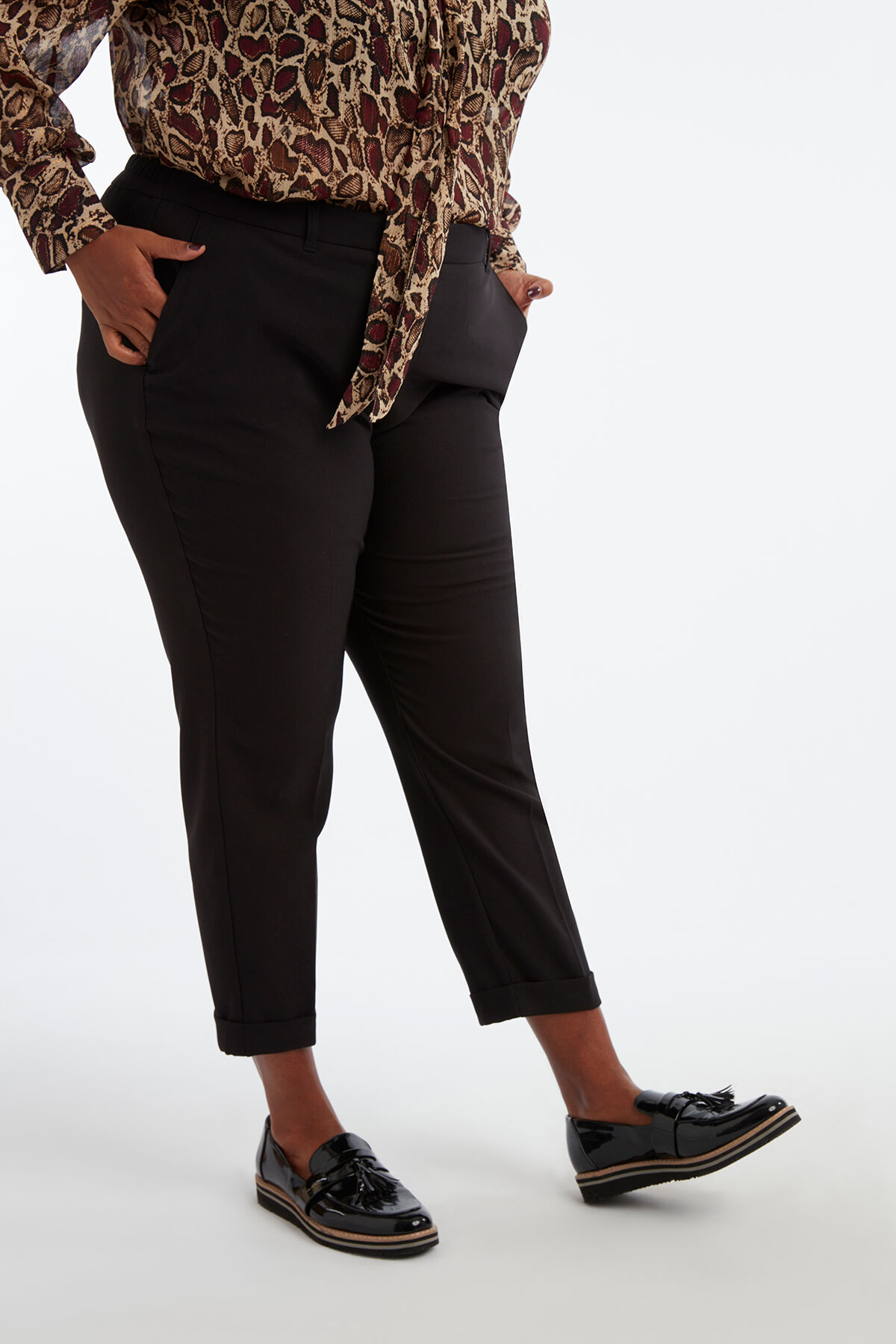 Bluse mit Schleife image number 4