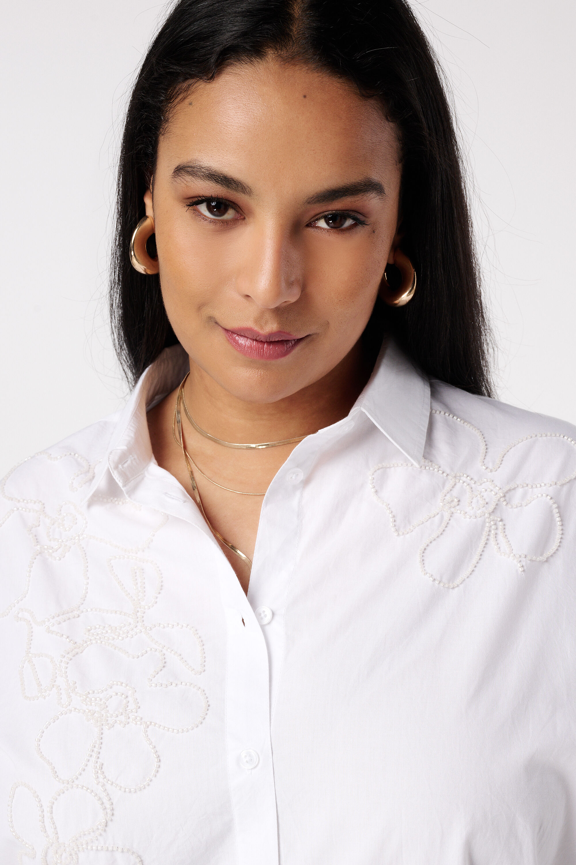 Lange Bluse mit Perlen image number 4