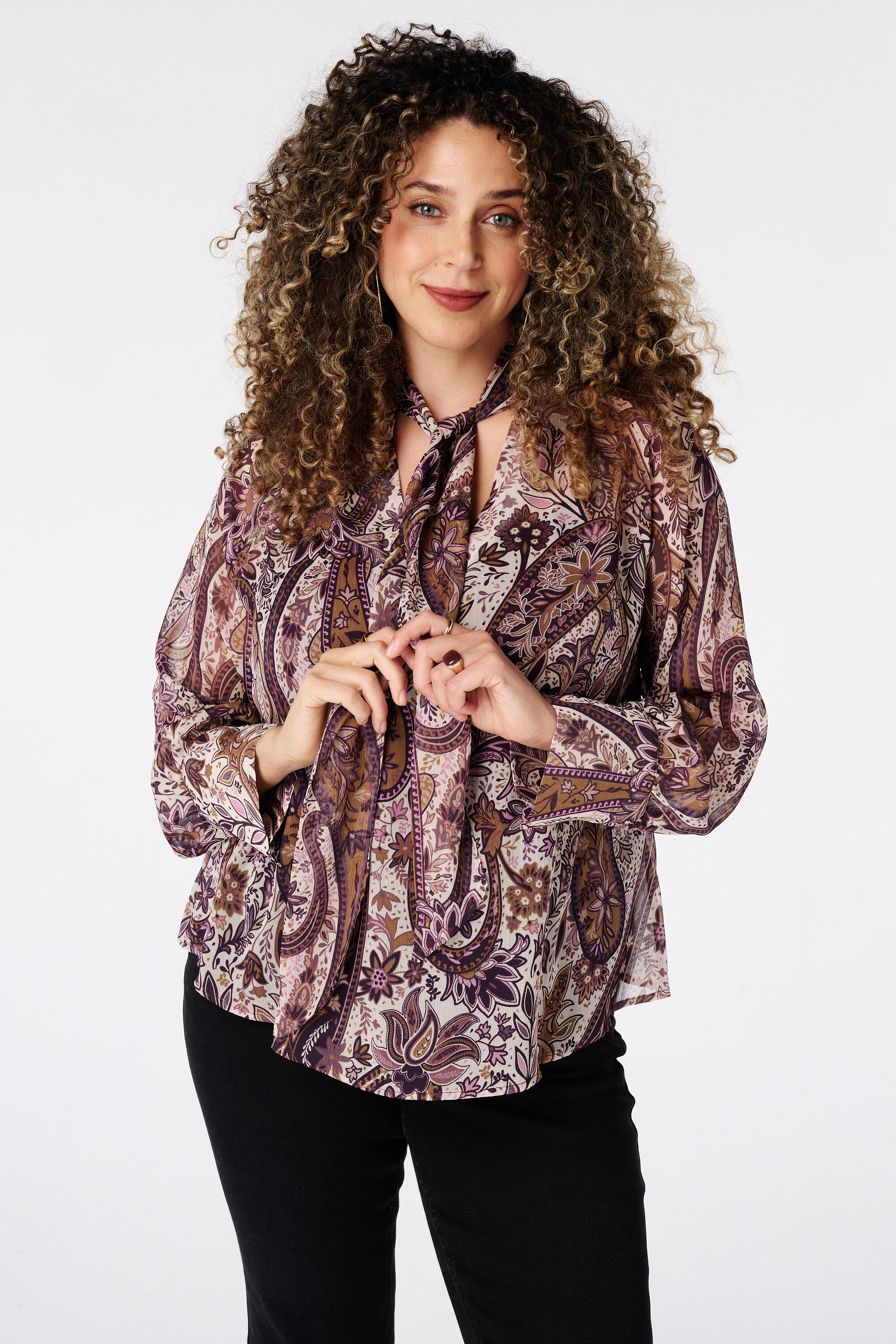 Bluse mit Schal