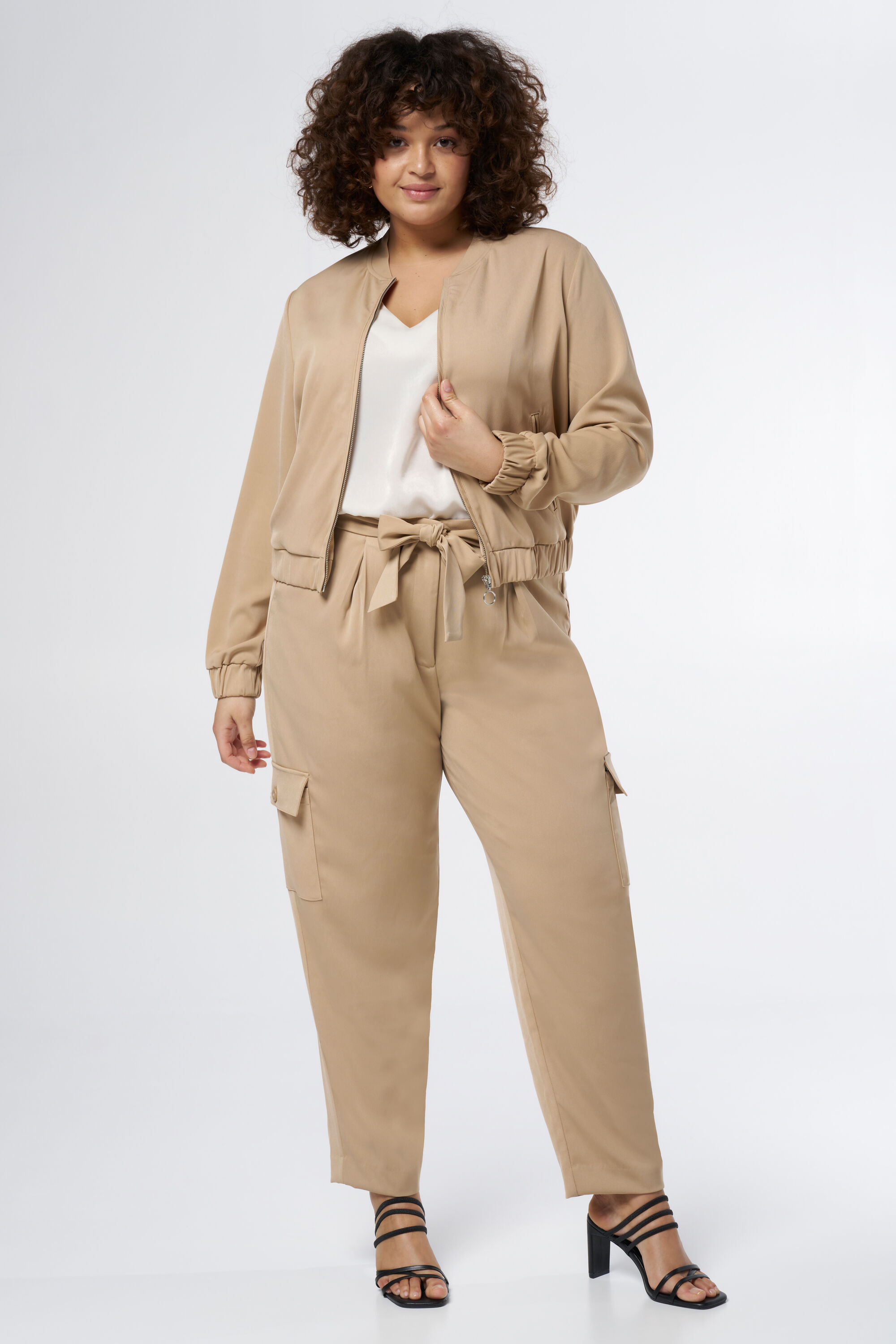 Bomberjacke mit Taschen  image number 5