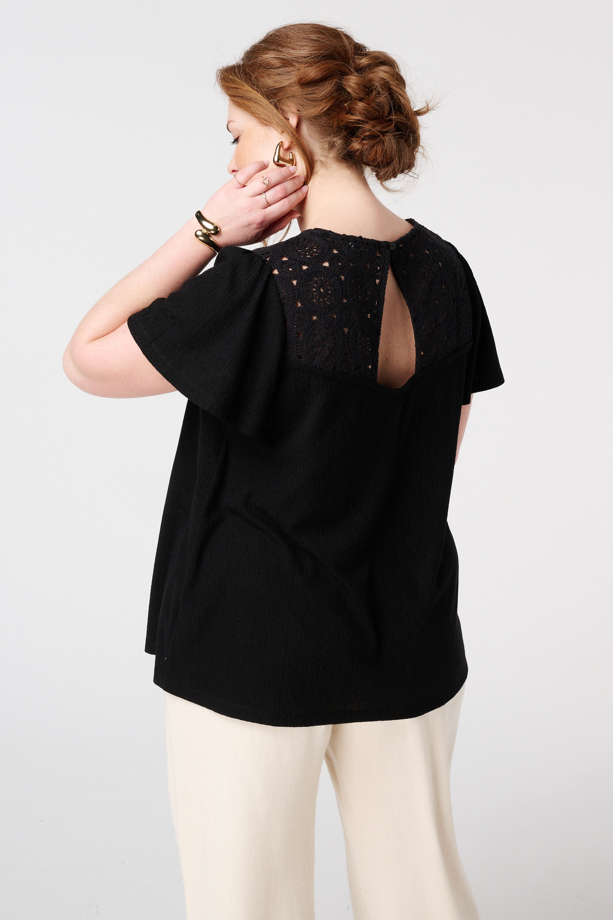 T-Shirt mit H&auml;keldetail  image number 3