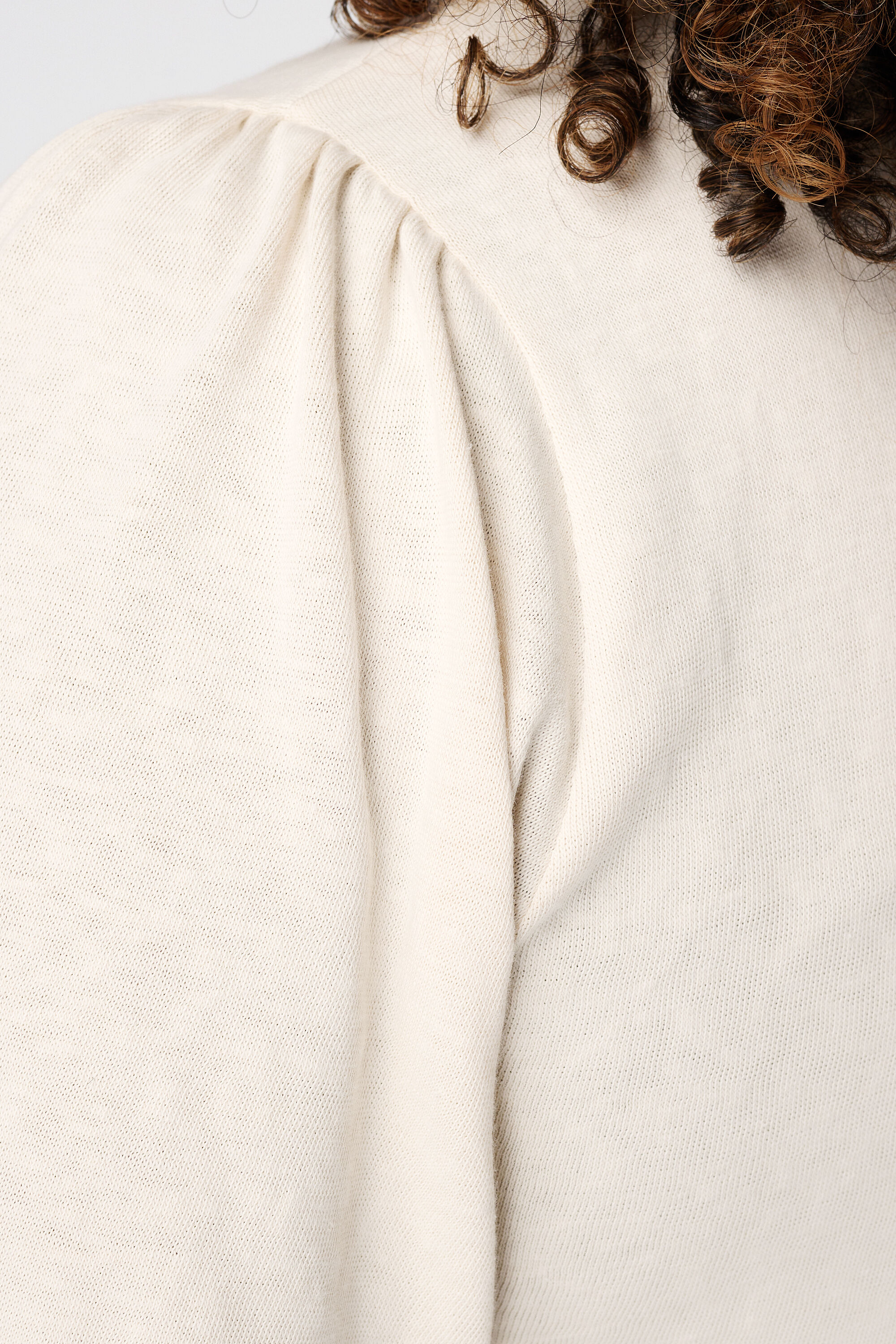 T Shirt mit V Ausschnitt image number 6