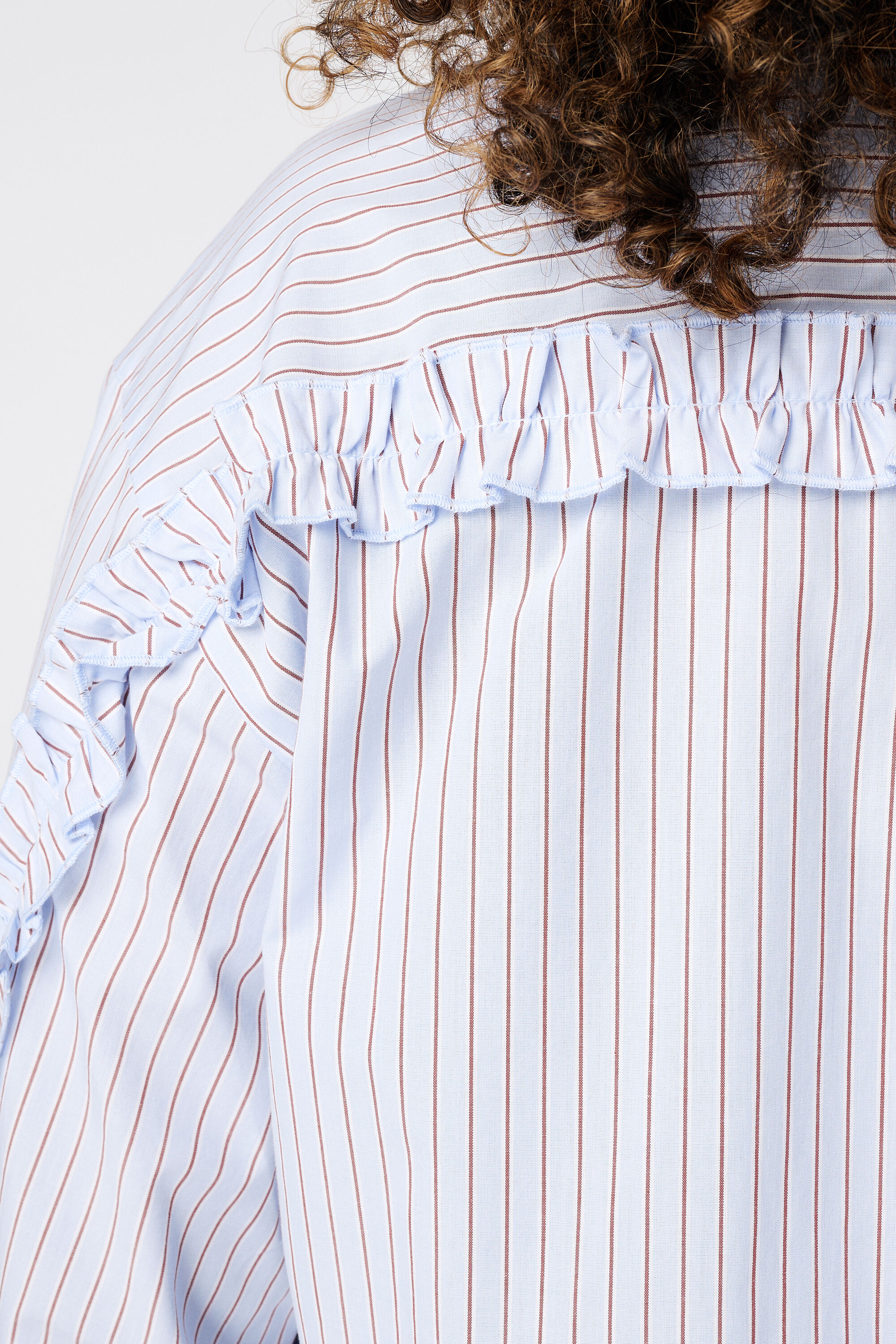 Gestreifte Bluse mit Volants image number 6