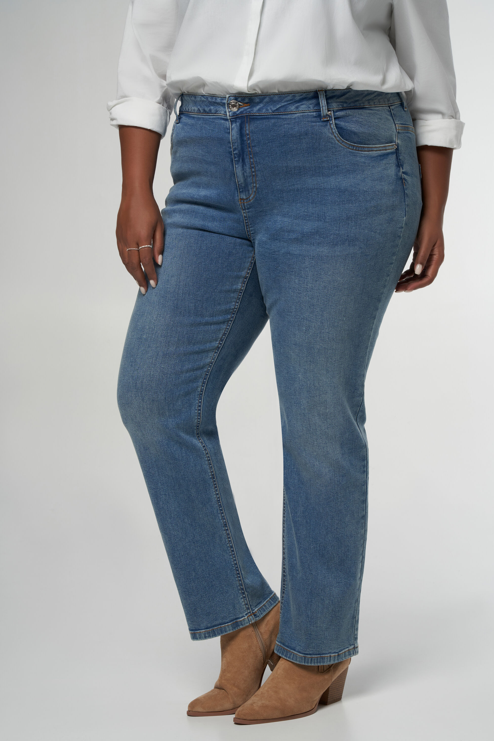 Straight-Leg Jeans LILY image number 6