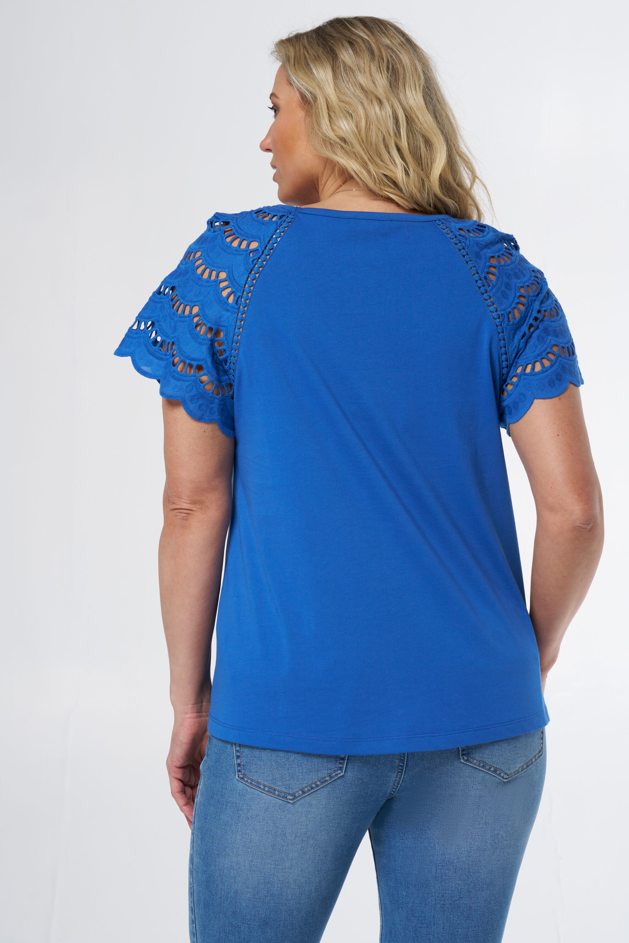 T-Shirt mit Details an den &Auml;rmeln image number 3