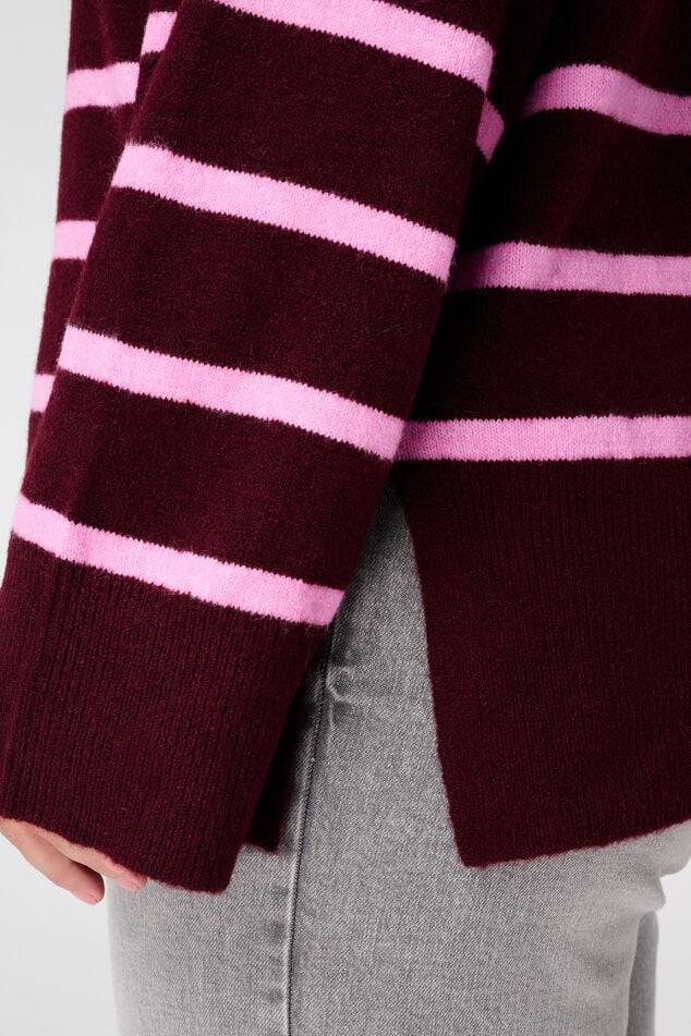 Strickpullover mit Streifen und Schlitz image number 6