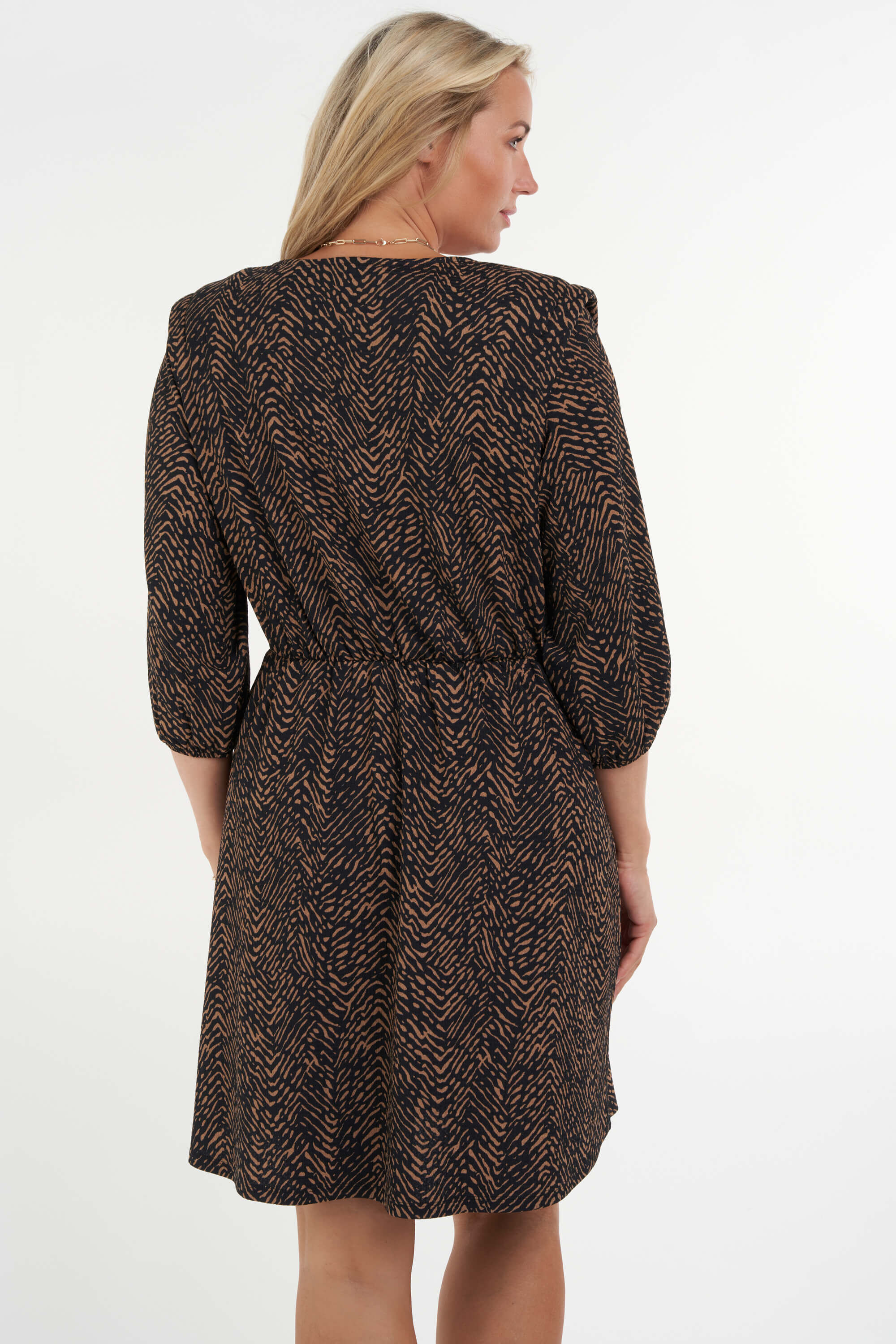Kleid mit Schulterpolster image number 3