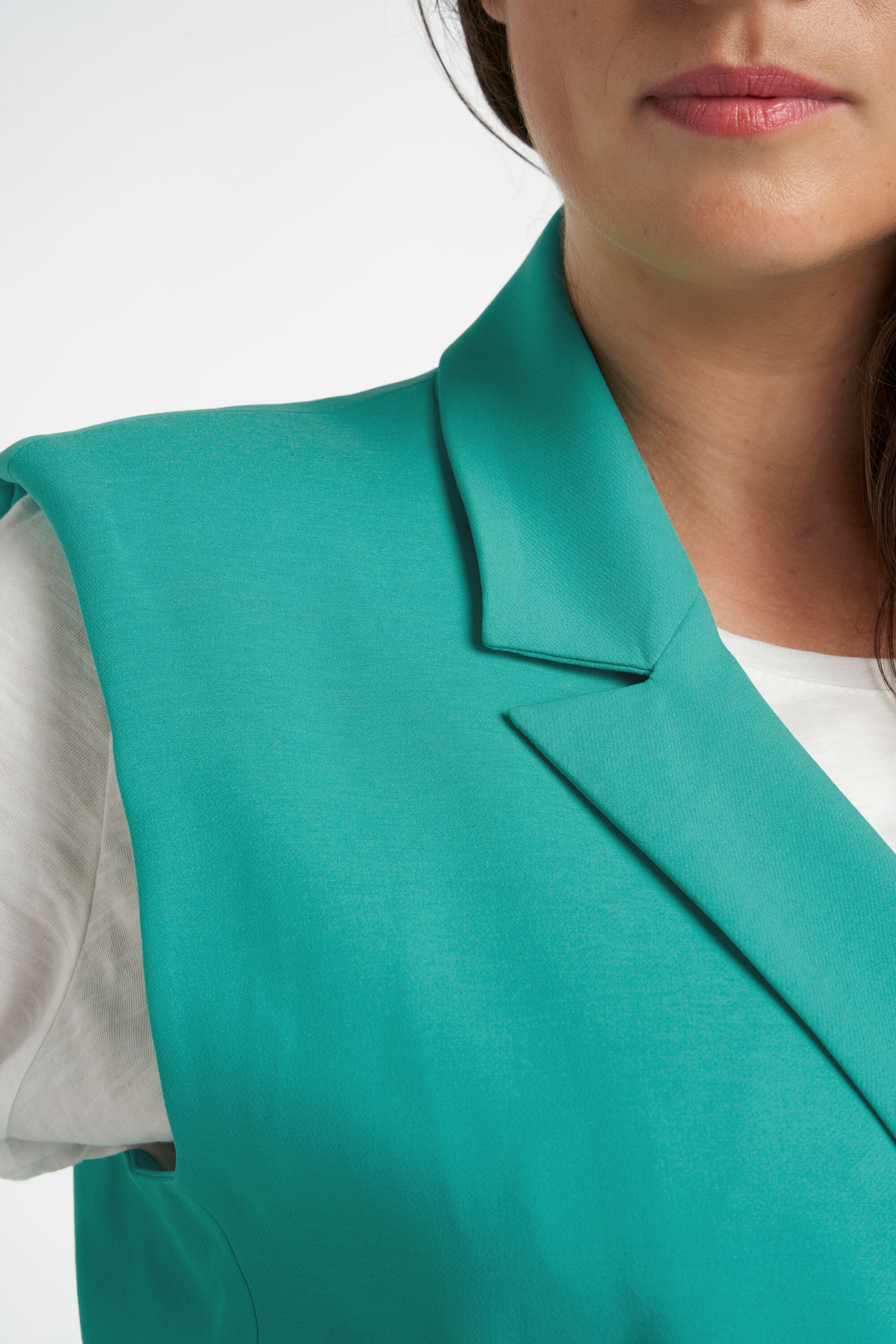 Weste  image number 5