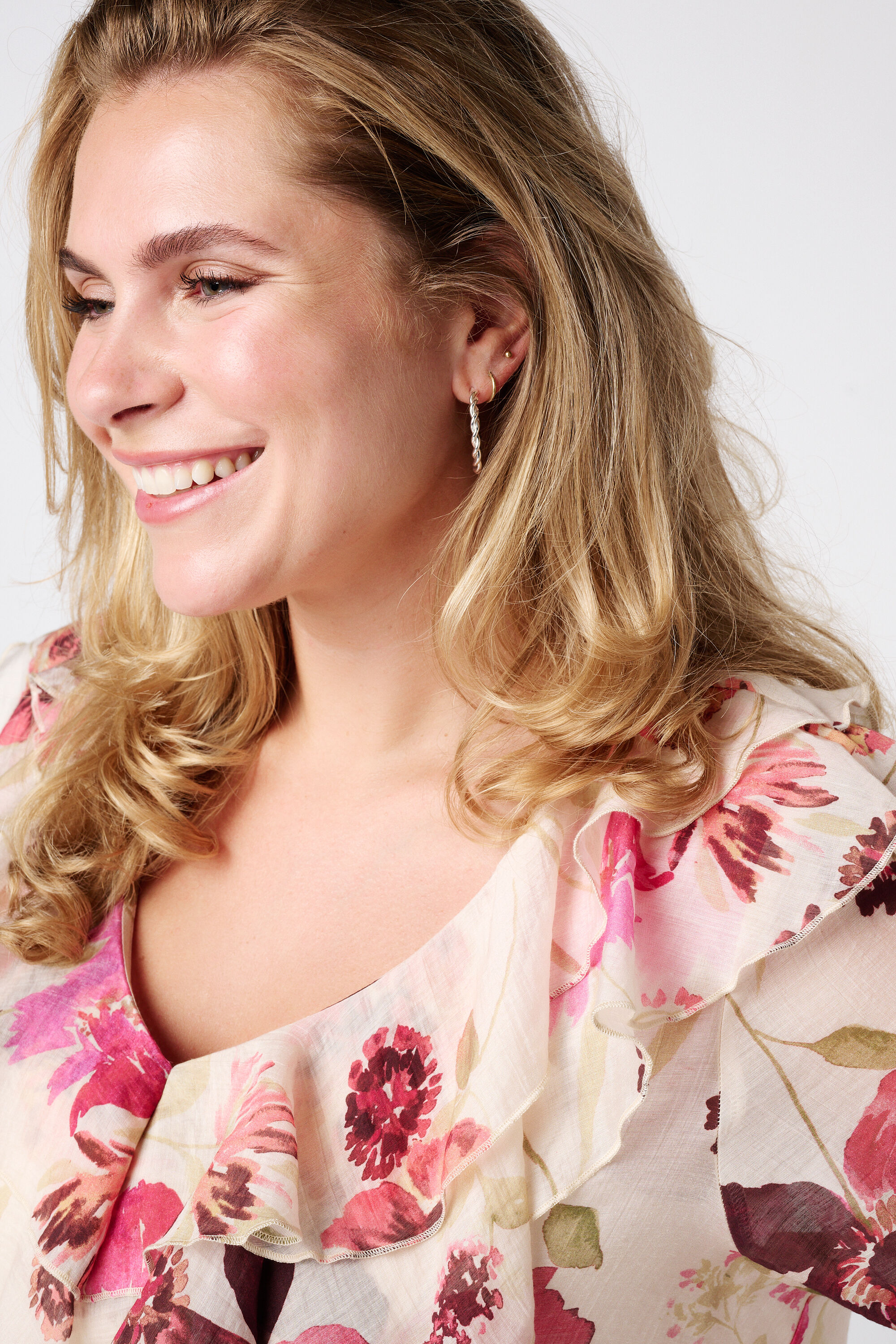 Bluse mit R&uuml;schen und Druck image number 4