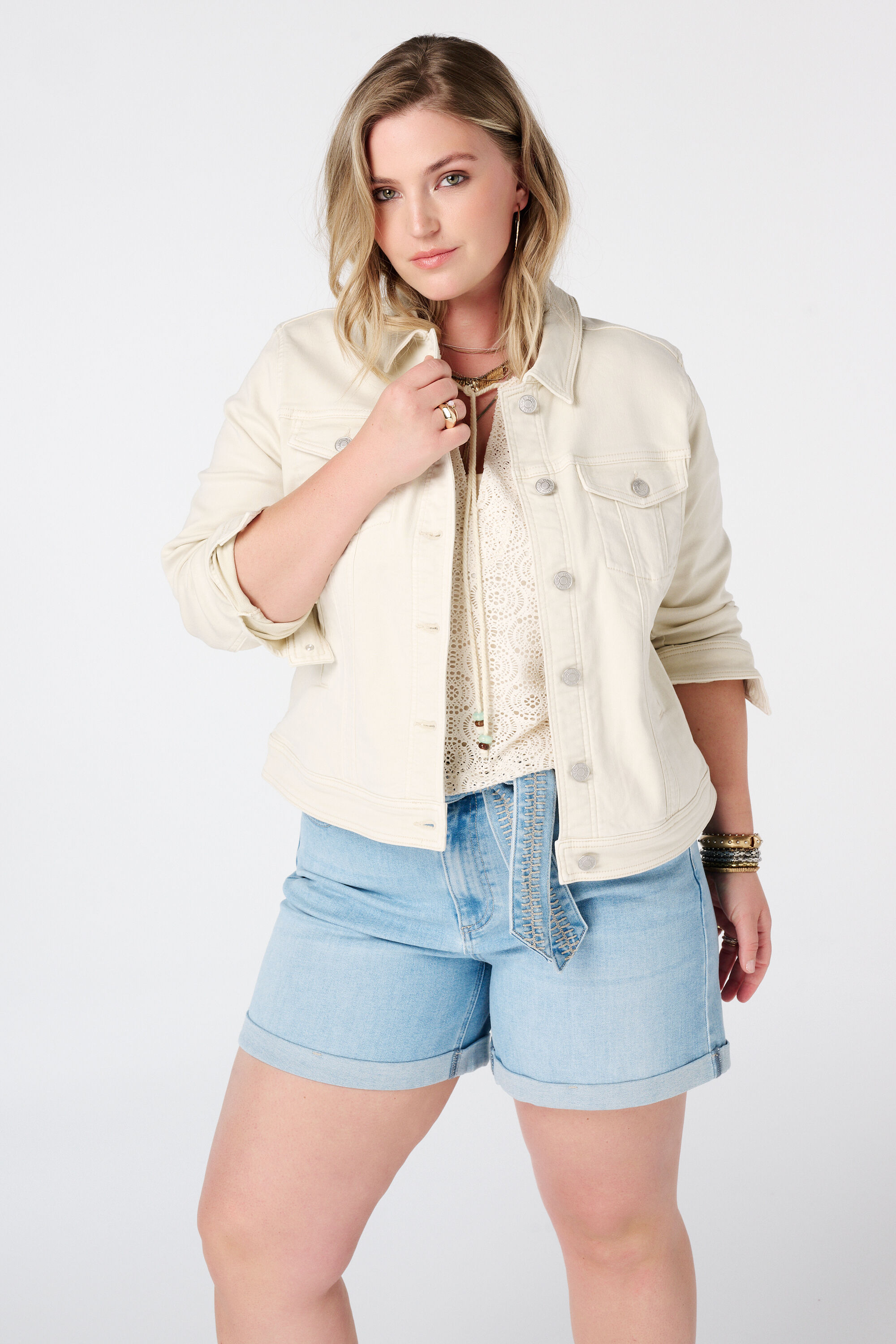 Nietenjacke mit Knopfverschluss