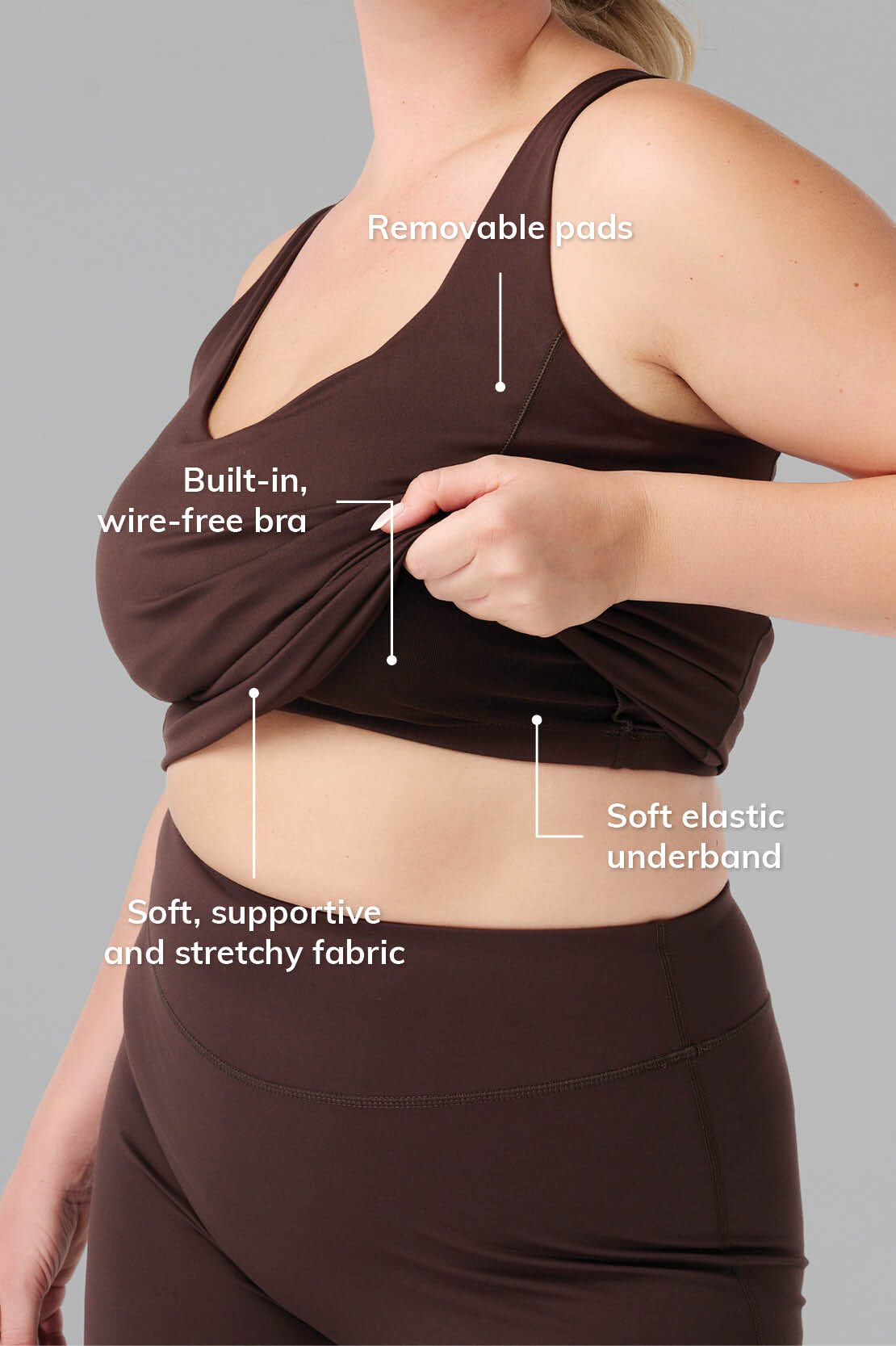 Sporttop mit integriertem BH image number 1