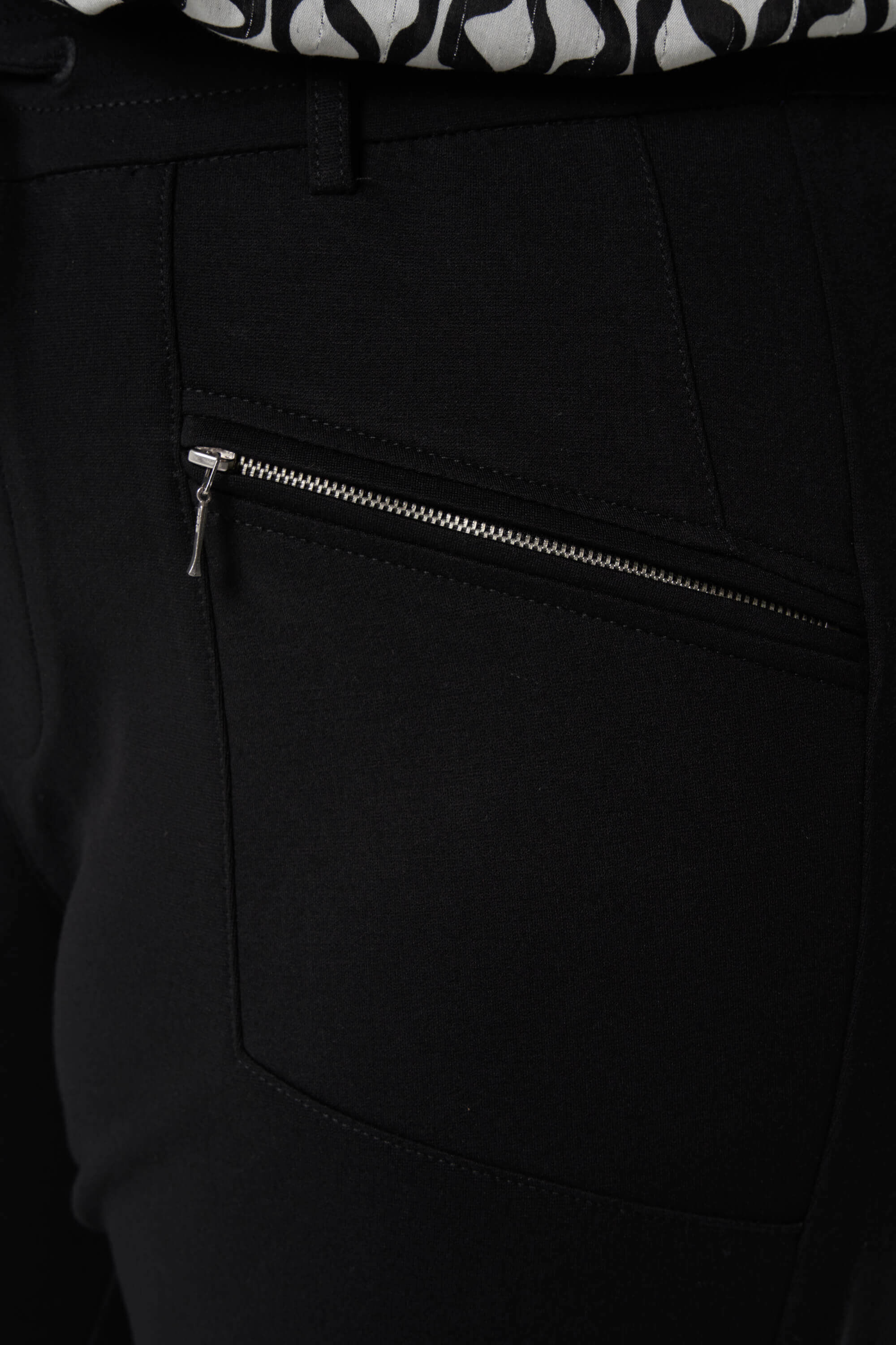 Hose mit Rei&szlig;verschluss-Detail image number 4