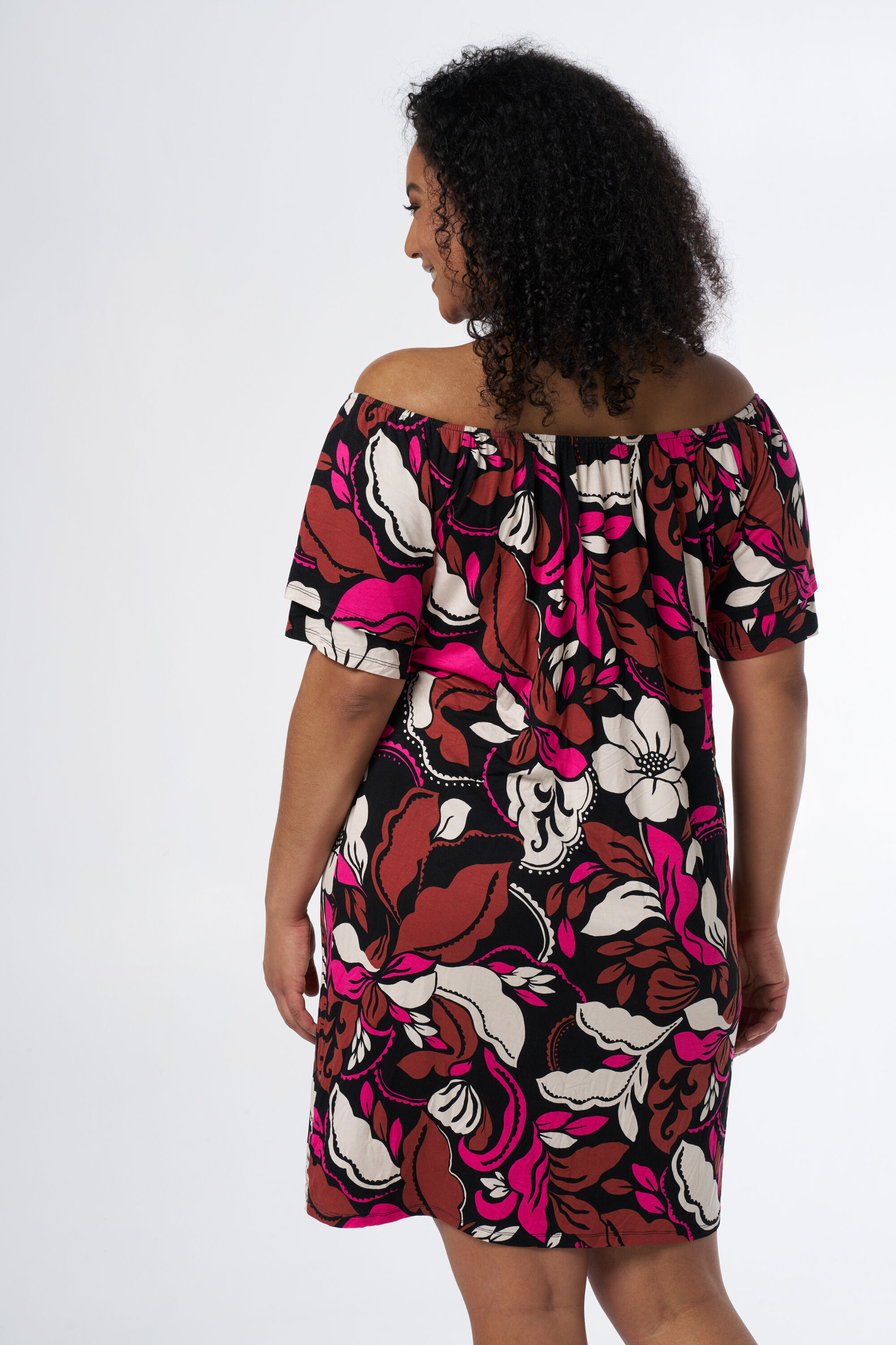 Schulterfreies Kleid image number 3