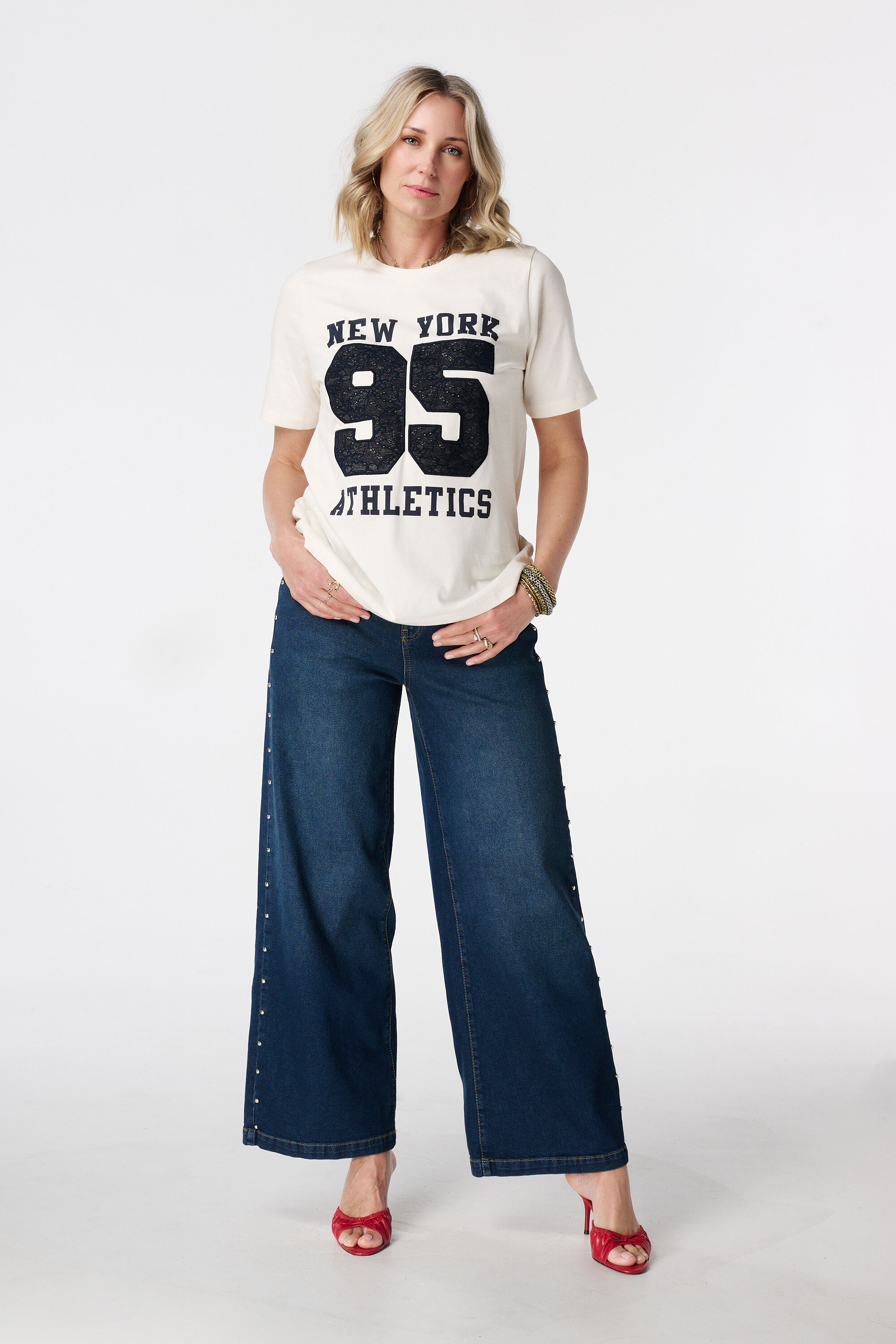 T-Shirt mit Spitzenprint image number 5