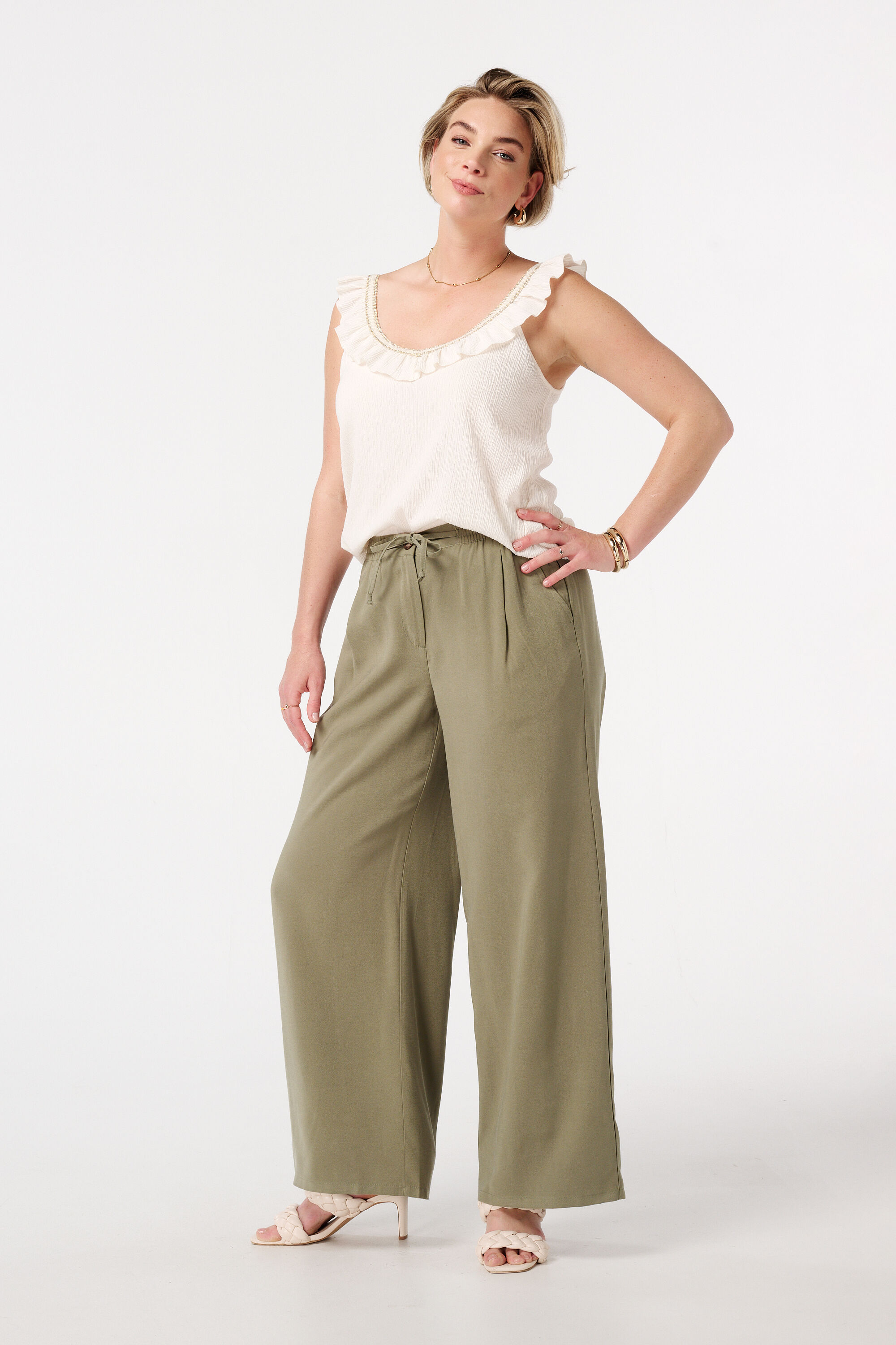 Top mit R&uuml;schenverzierung image number 5