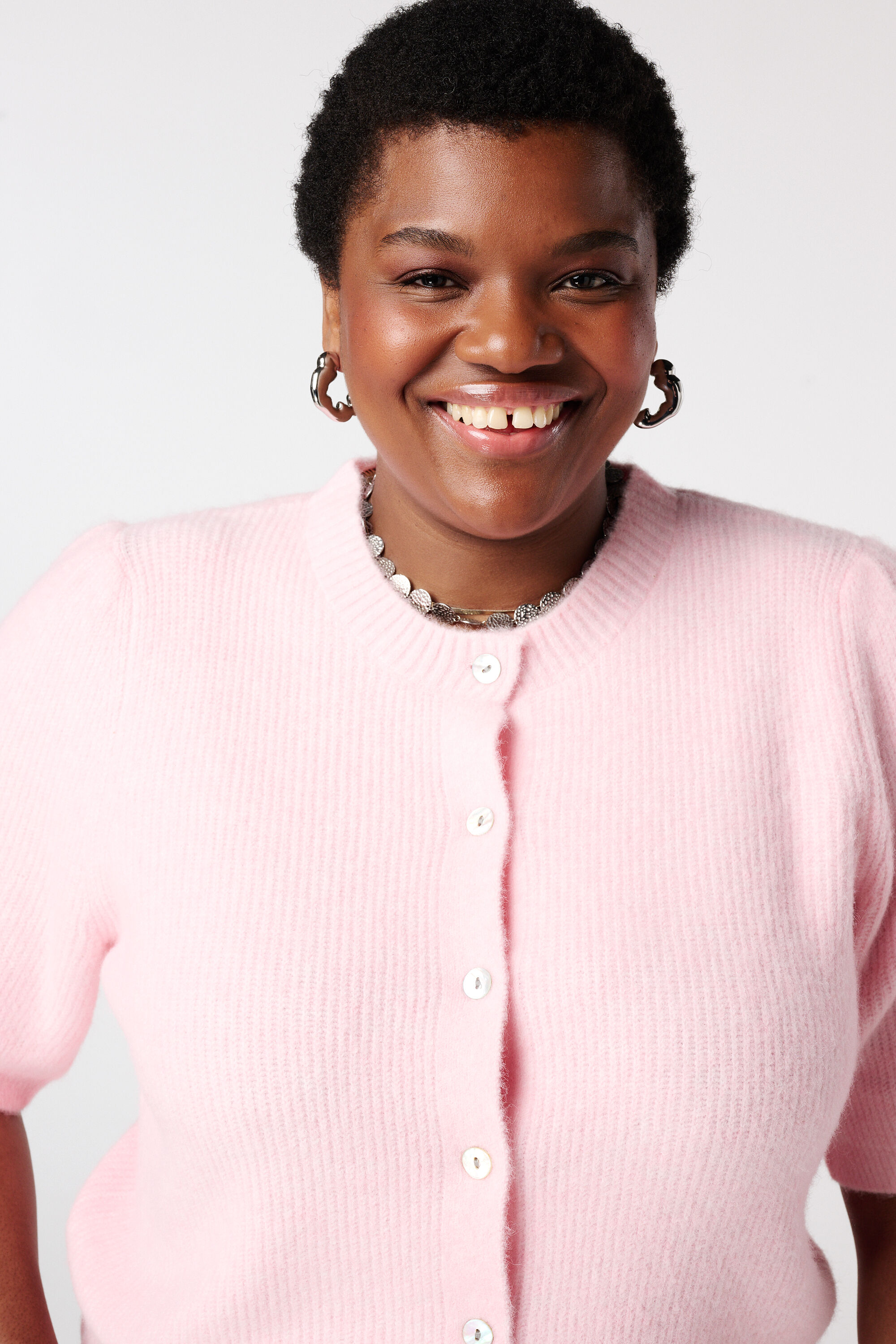 Strickjacke mit kurzen &Auml;rmeln image number 4