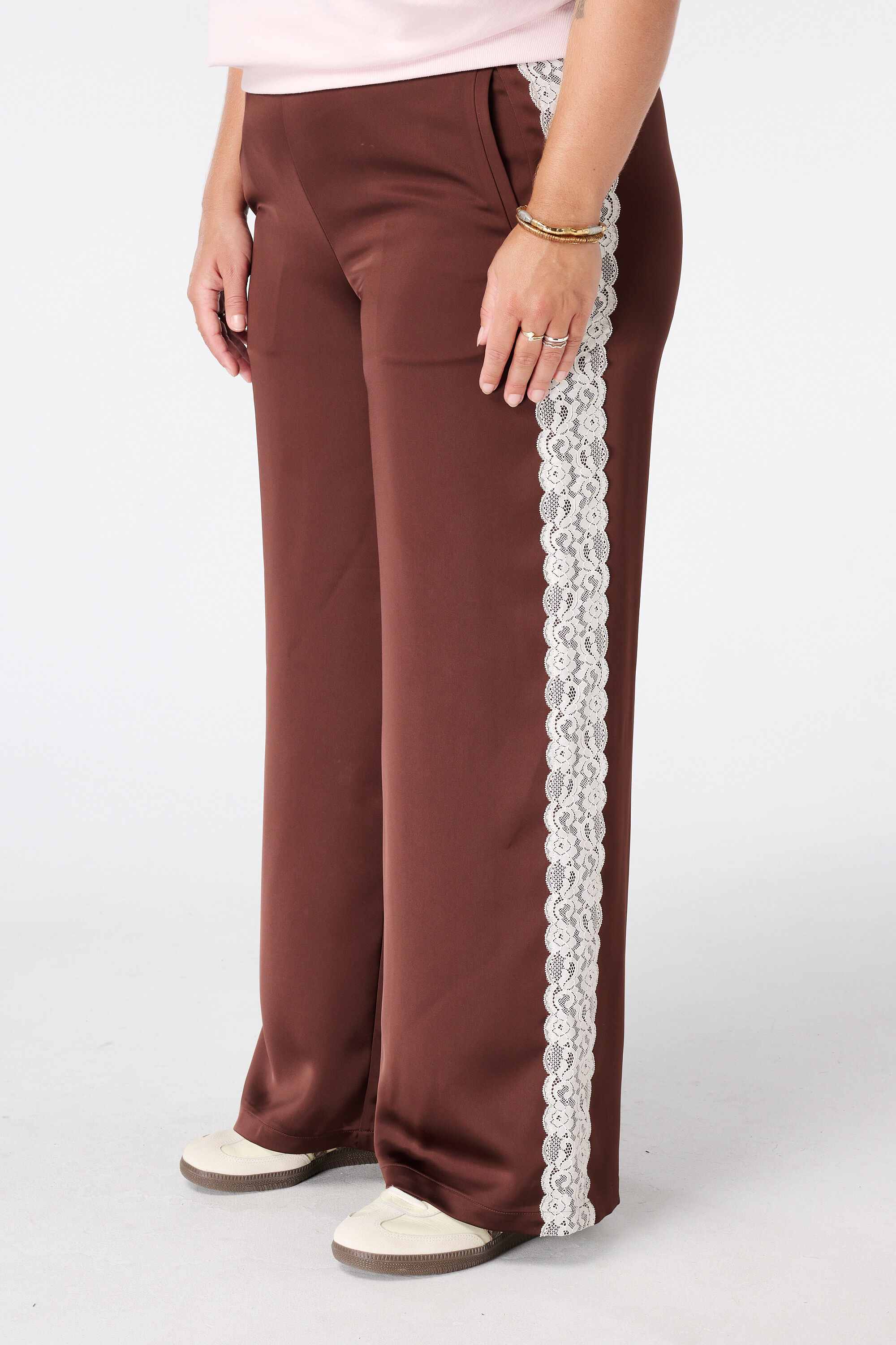 Hose mit Spitzenbesatz an den Seiten image number 5