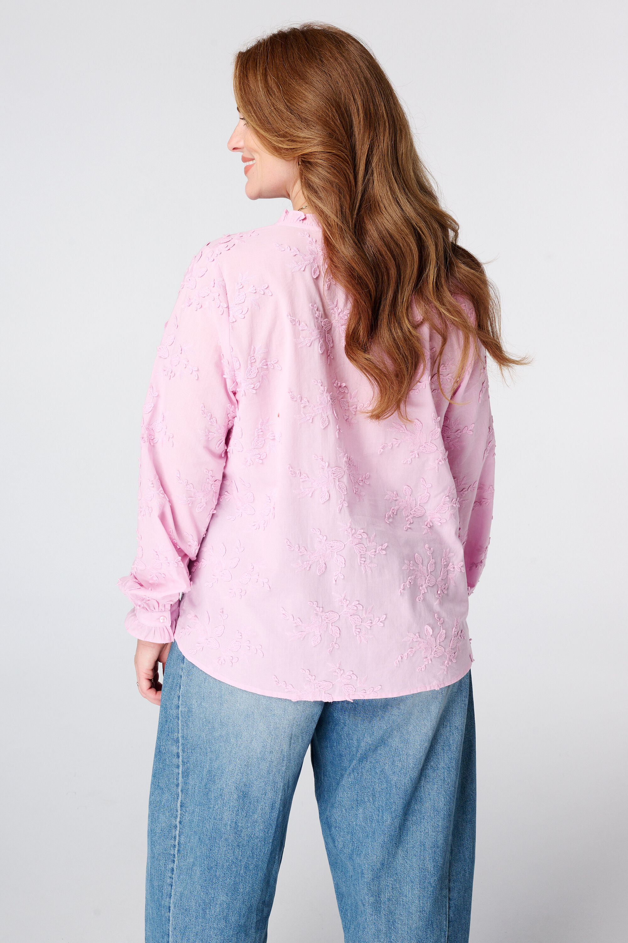 Bluse mit Stickerei image number 3